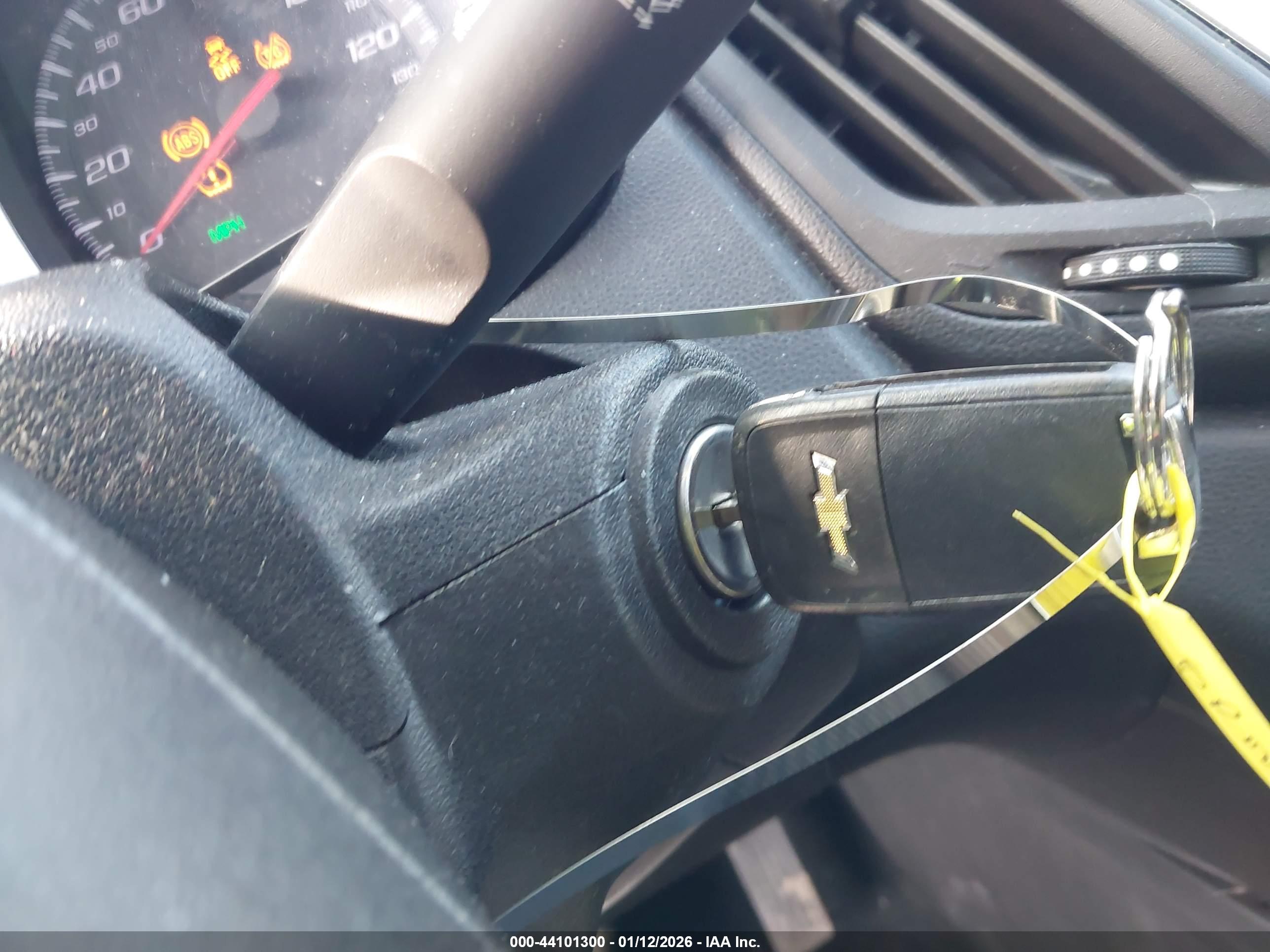 CHEVROLET EQUINOX image 11