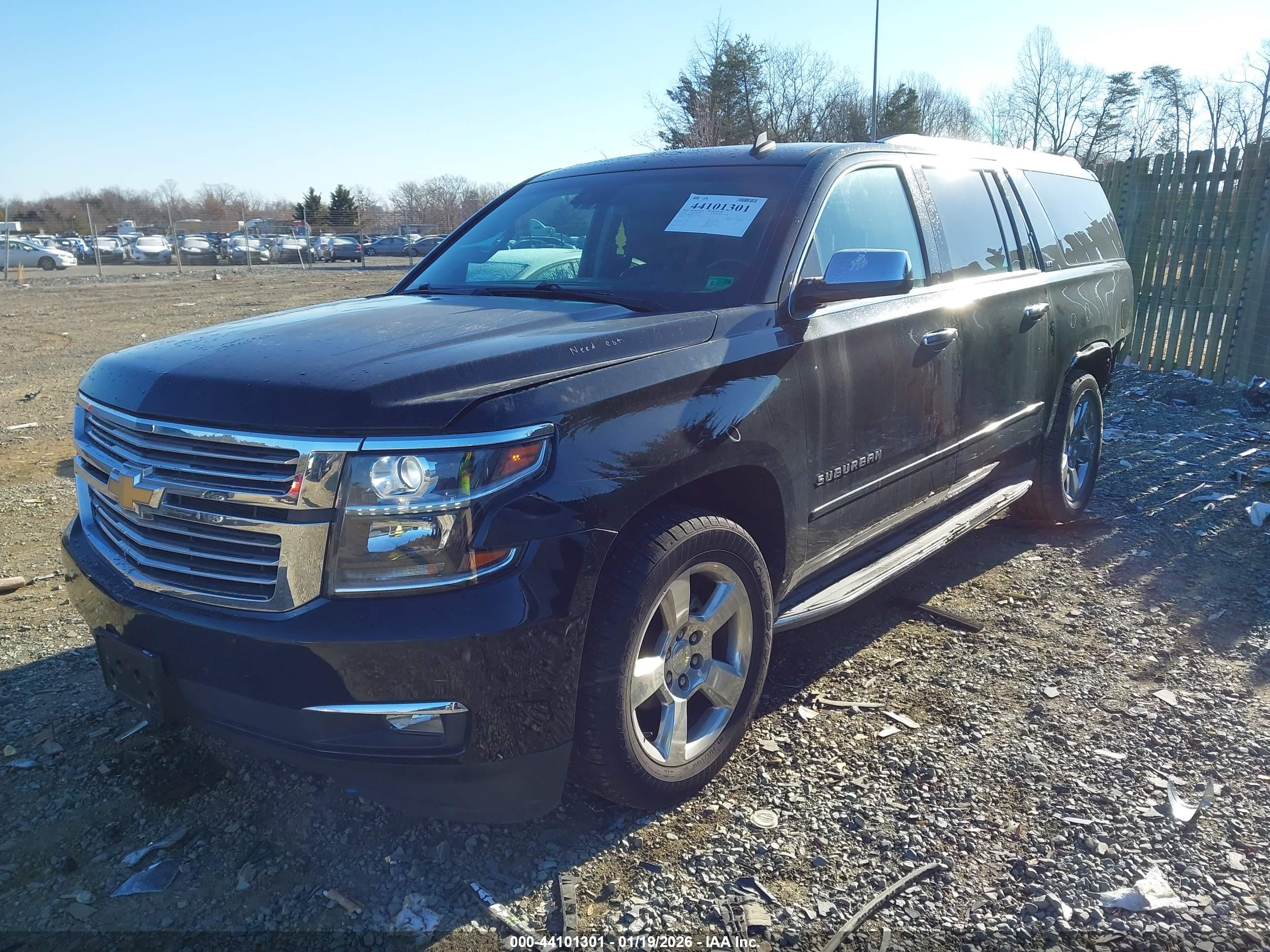 CHEVROLET SUBURBAN image 2