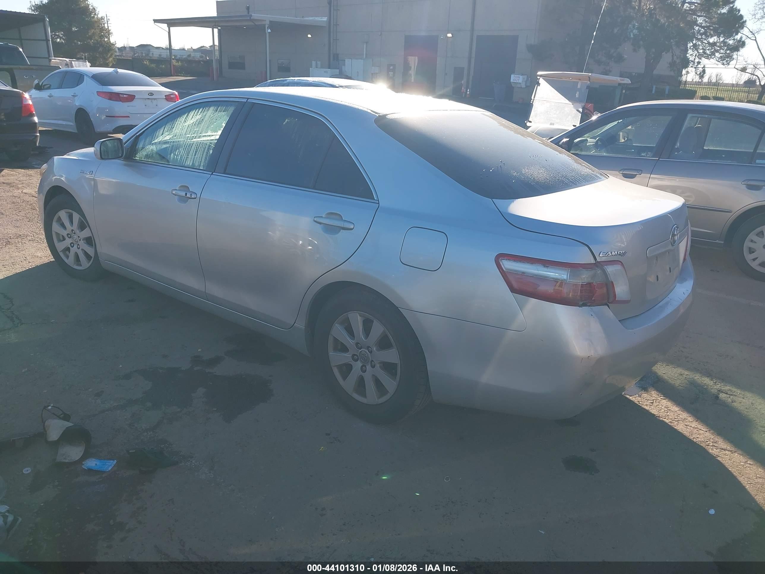 TOYOTA CAMRY image 3