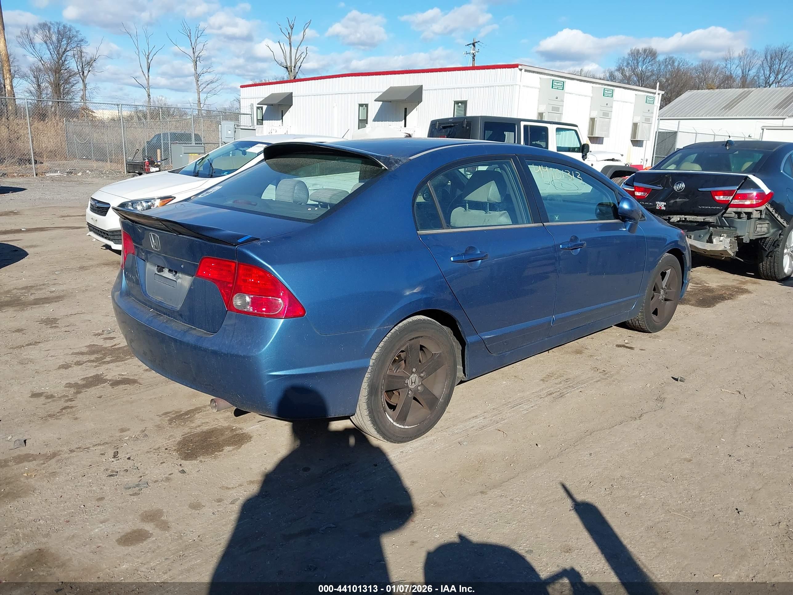 HONDA CIVIC image 4