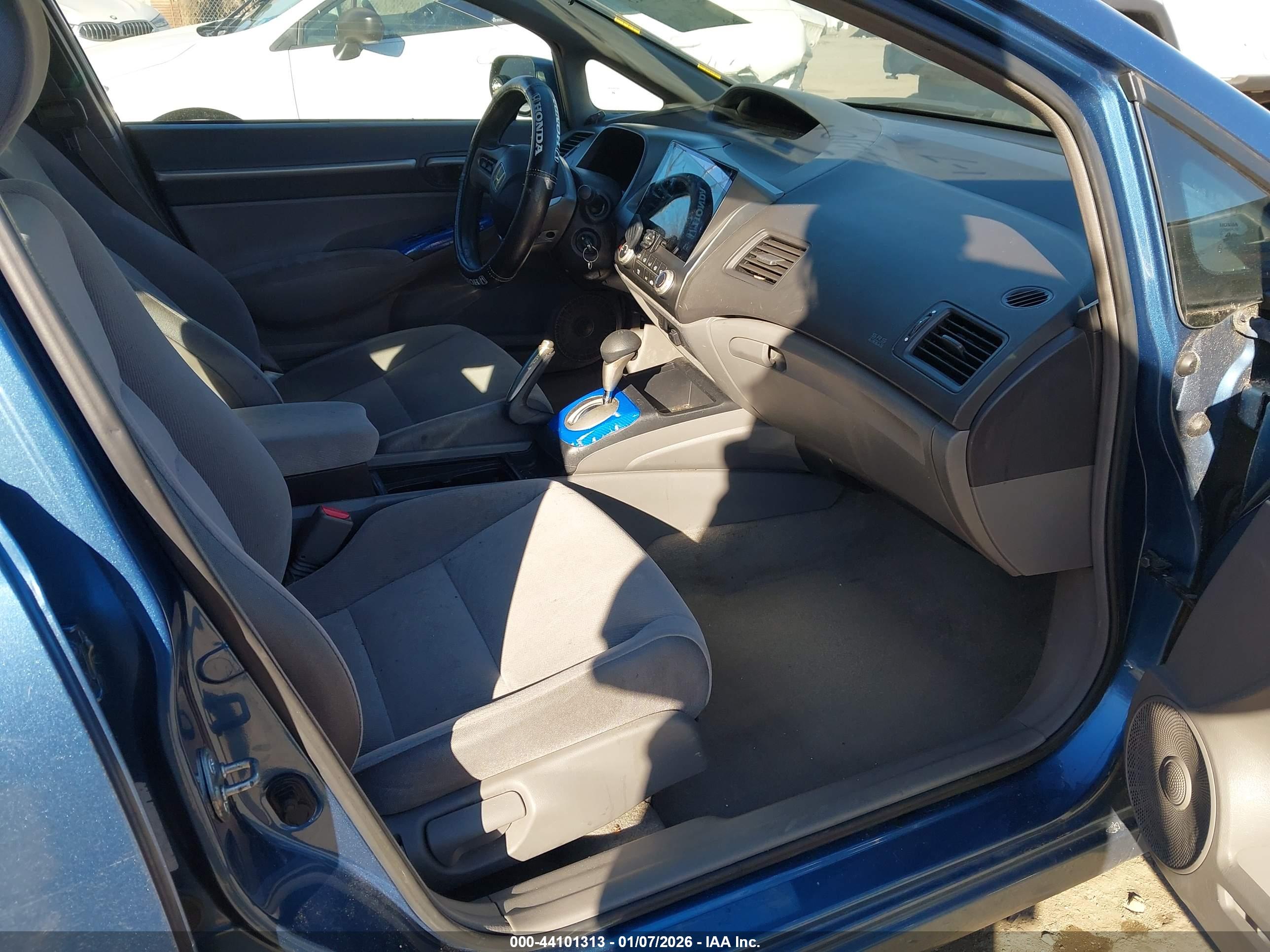 HONDA CIVIC image 5
