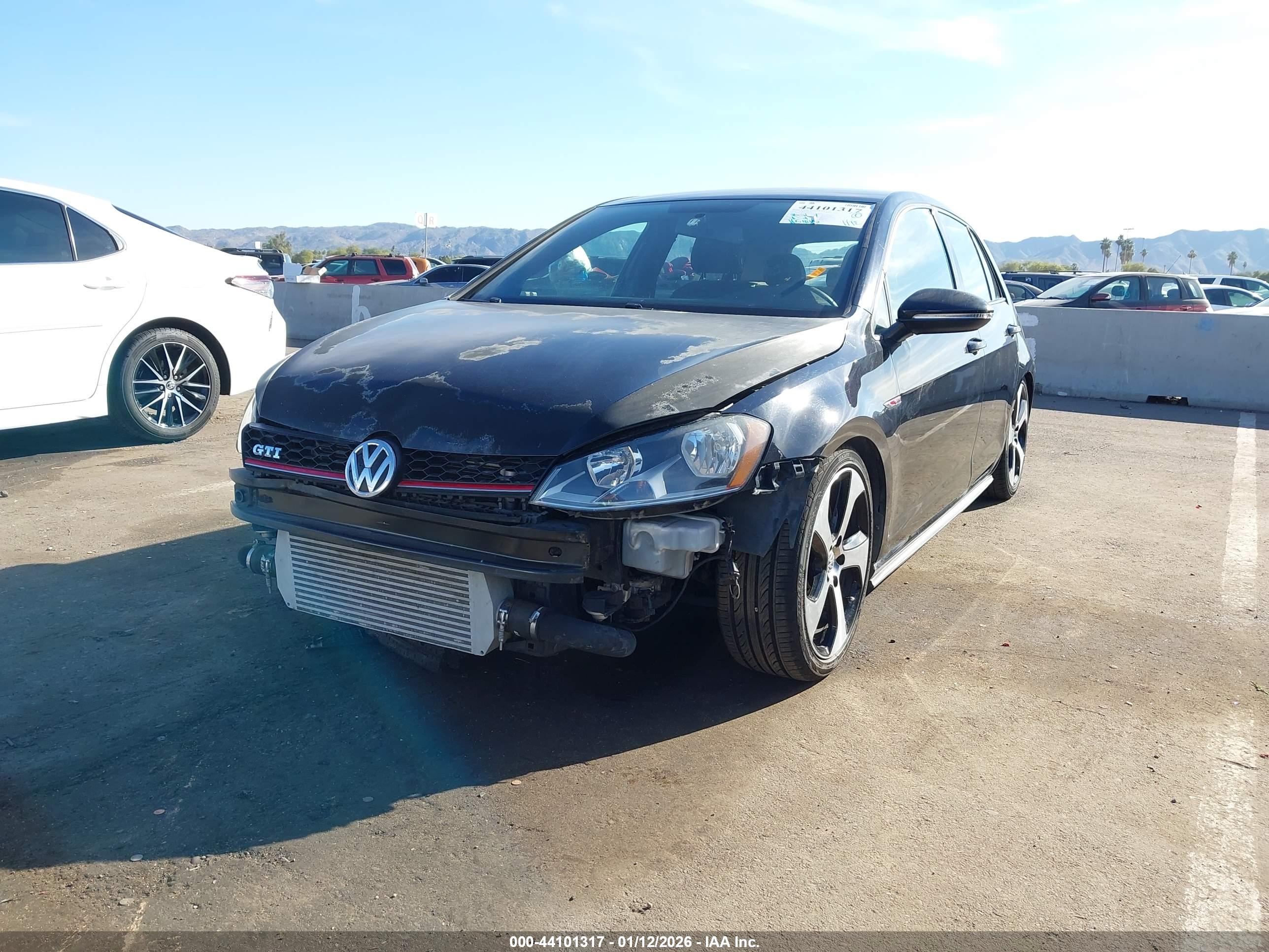 VOLKSWAGEN GOLF image 6