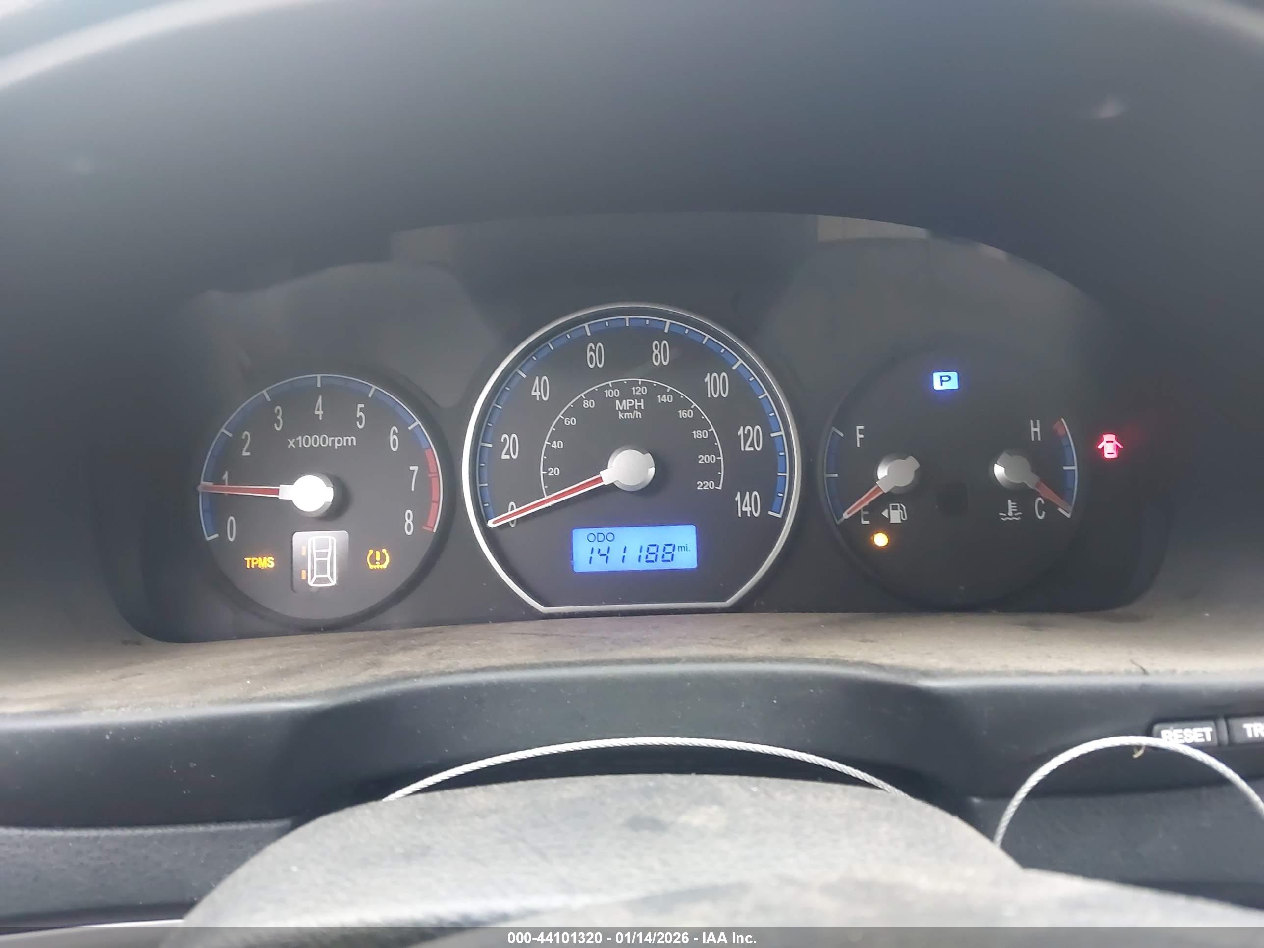 HYUNDAI SANTA image 7