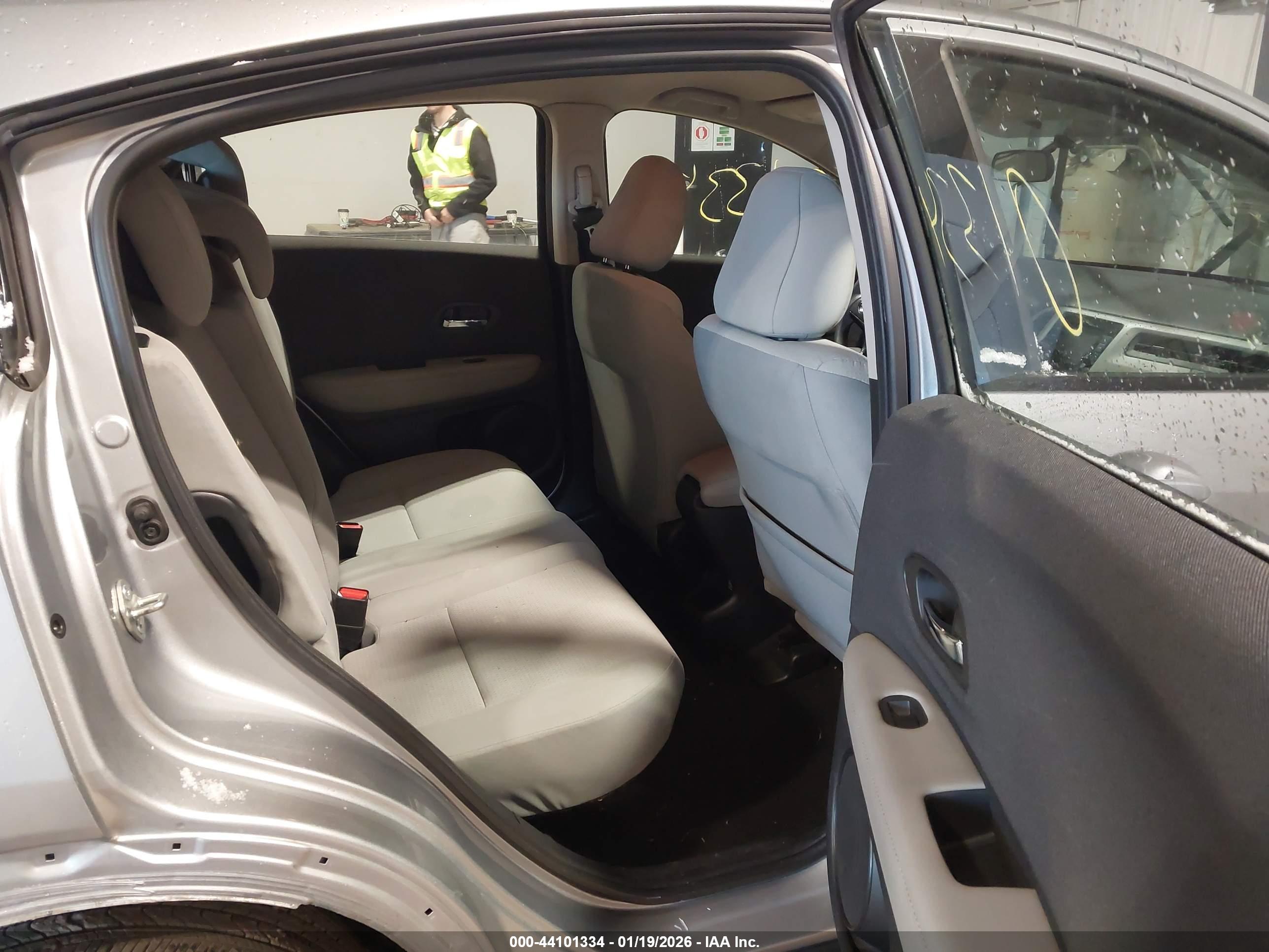 HONDA HR-V image 8