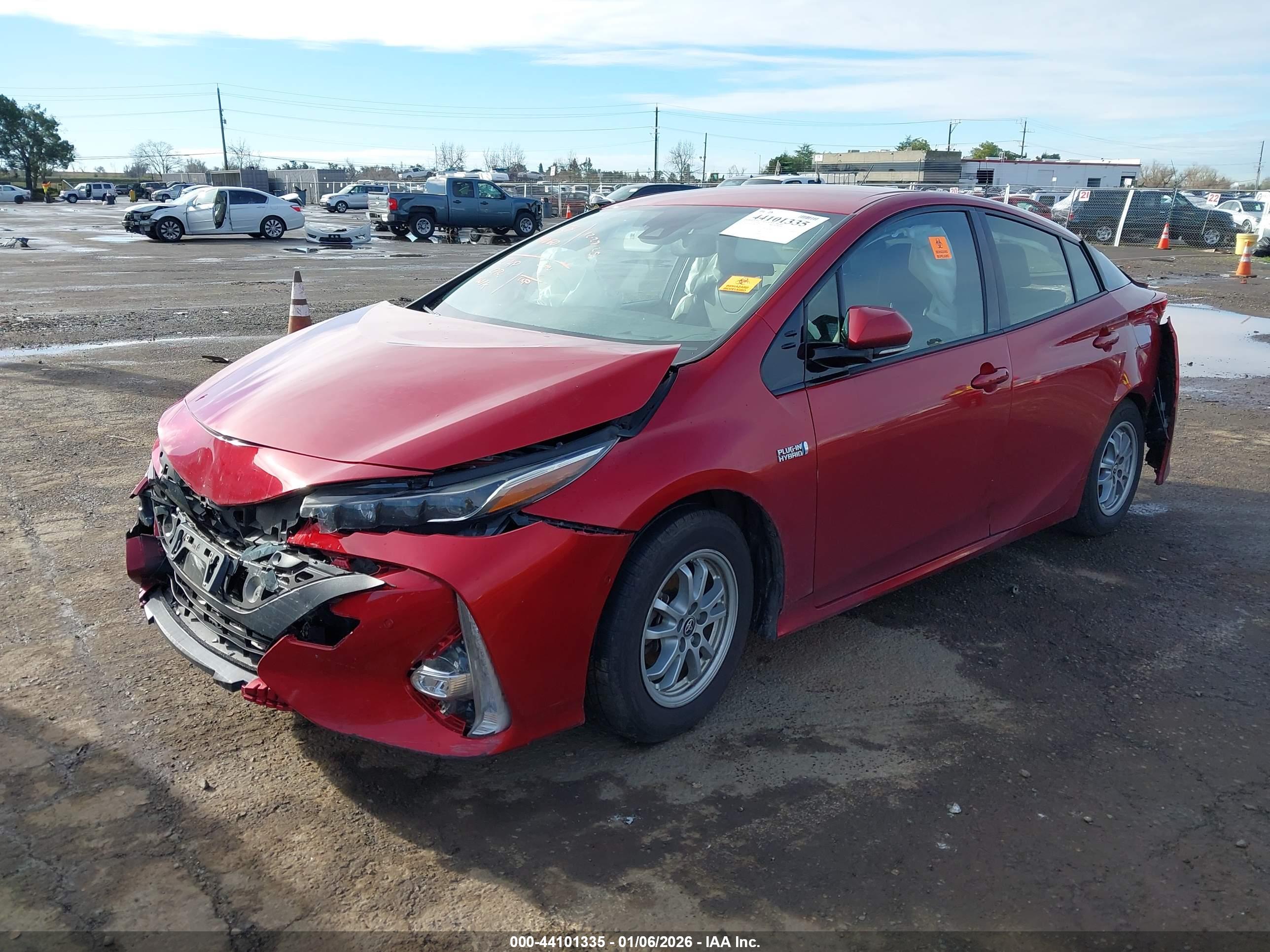 TOYOTA PRIUS image 2