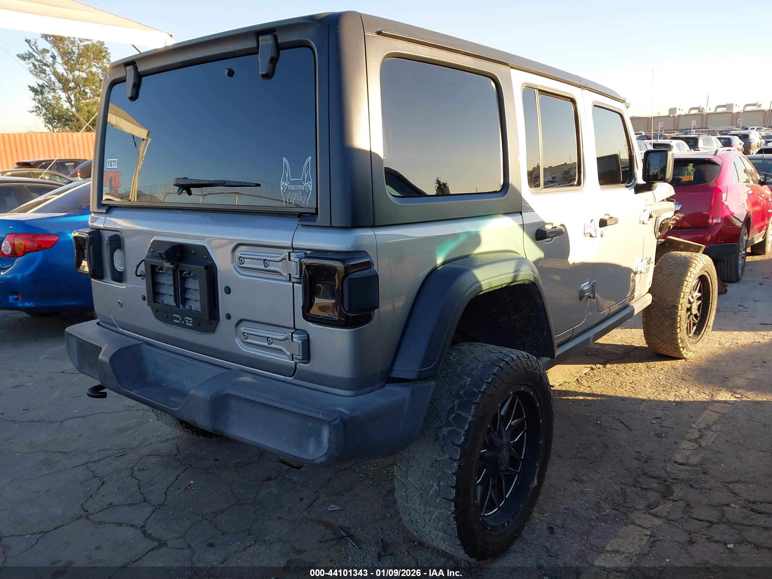 JEEP WRANGLER image 4