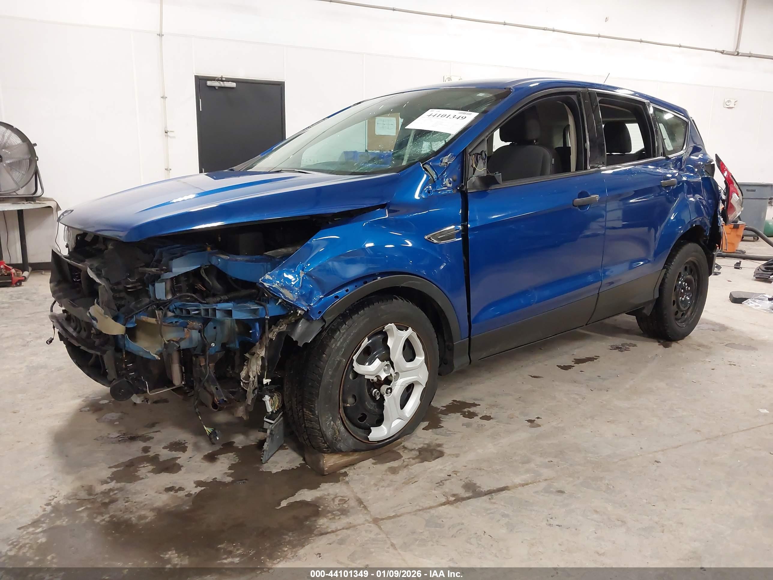 FORD ESCAPE image 2