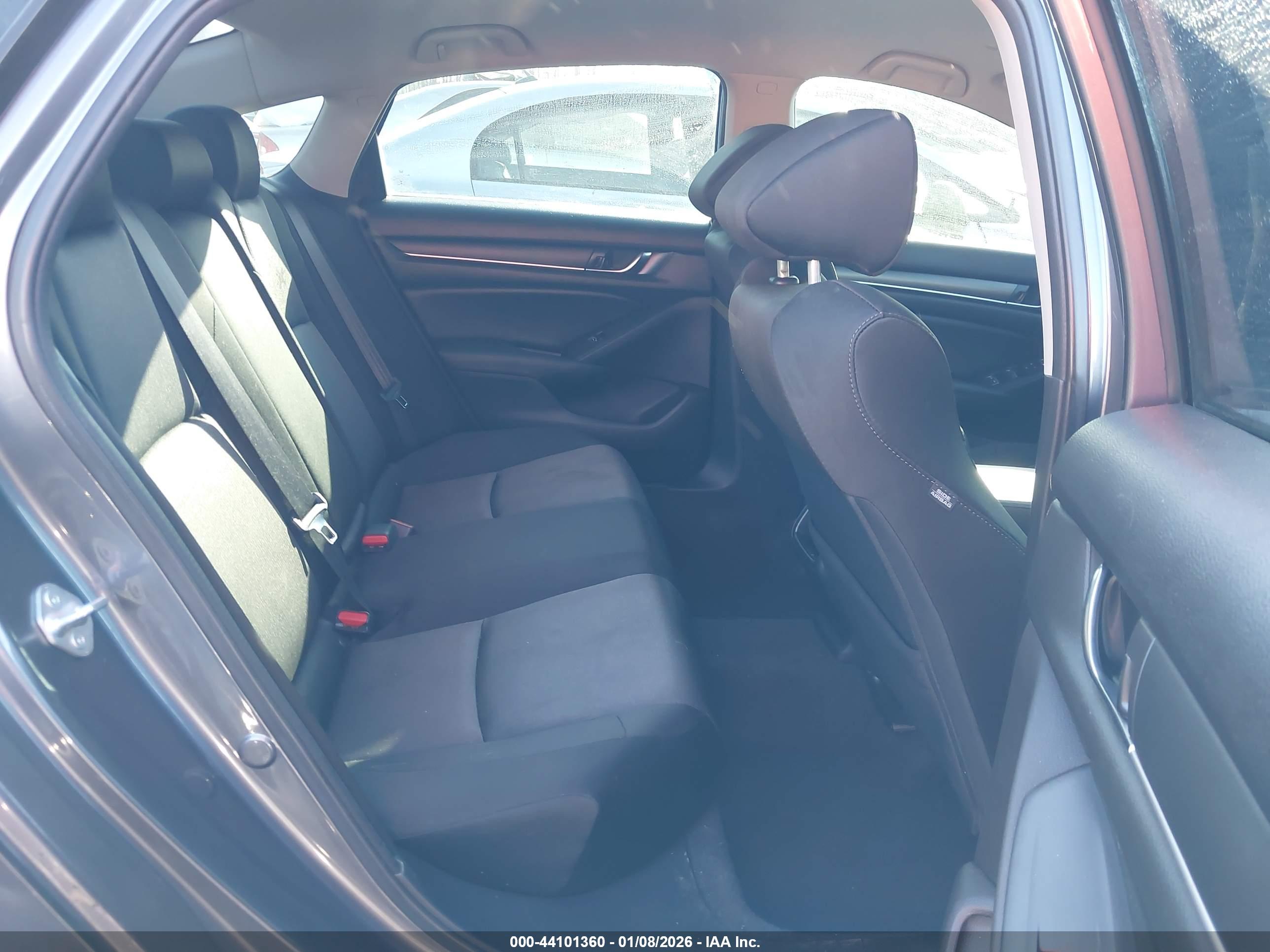 HONDA ACCORD image 8