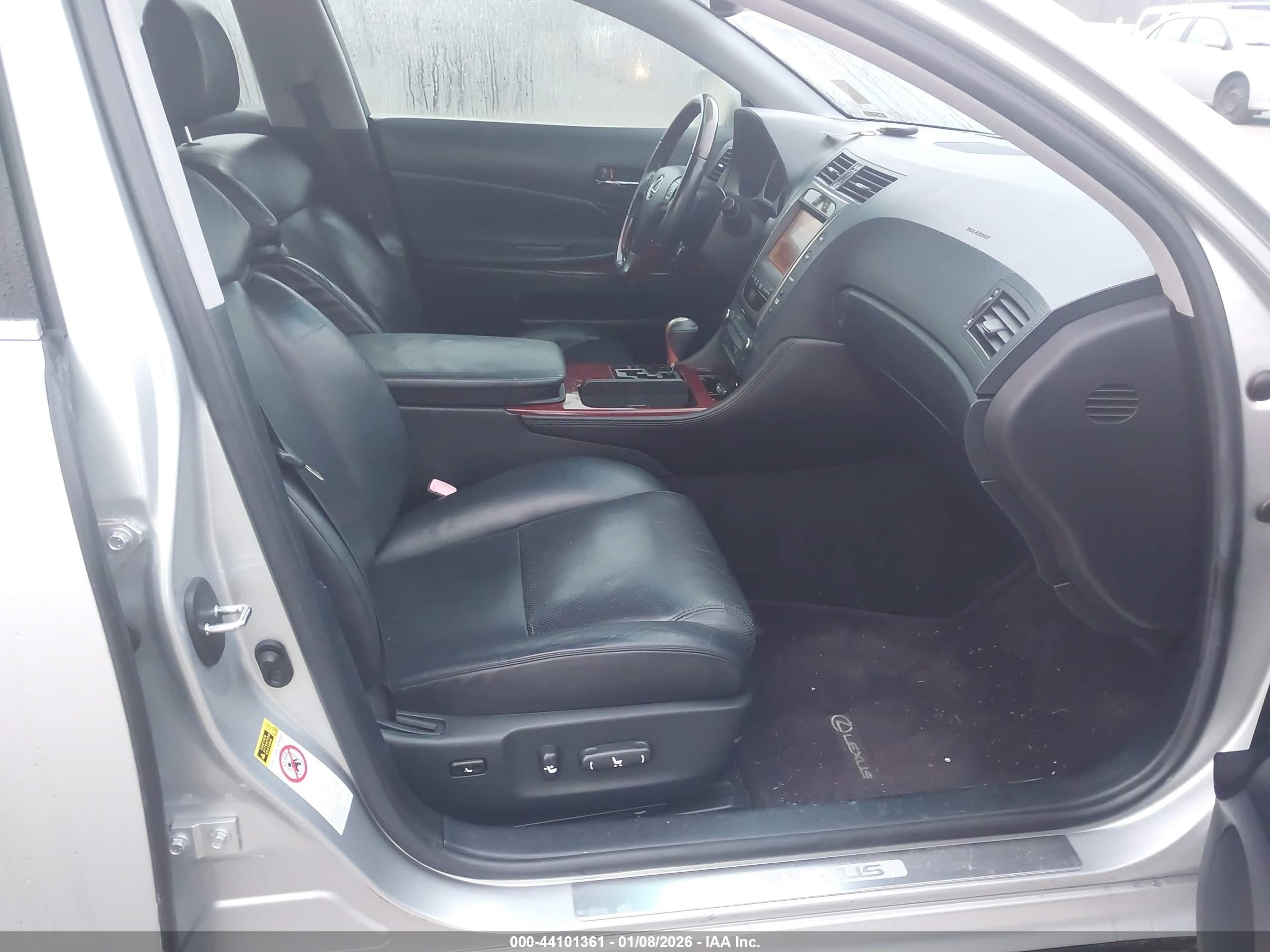LEXUS GS image 5