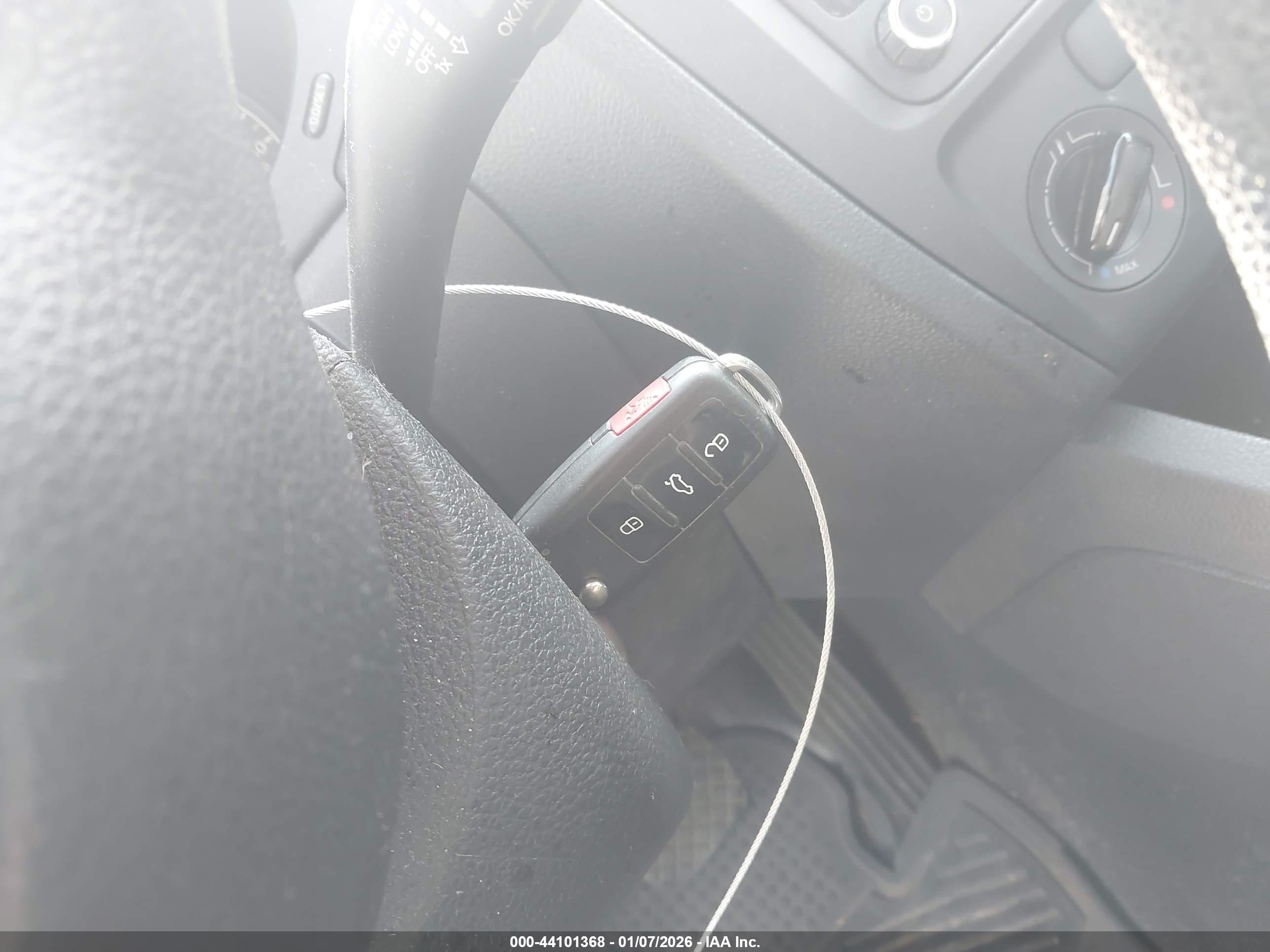 VOLKSWAGEN JETTA image 11