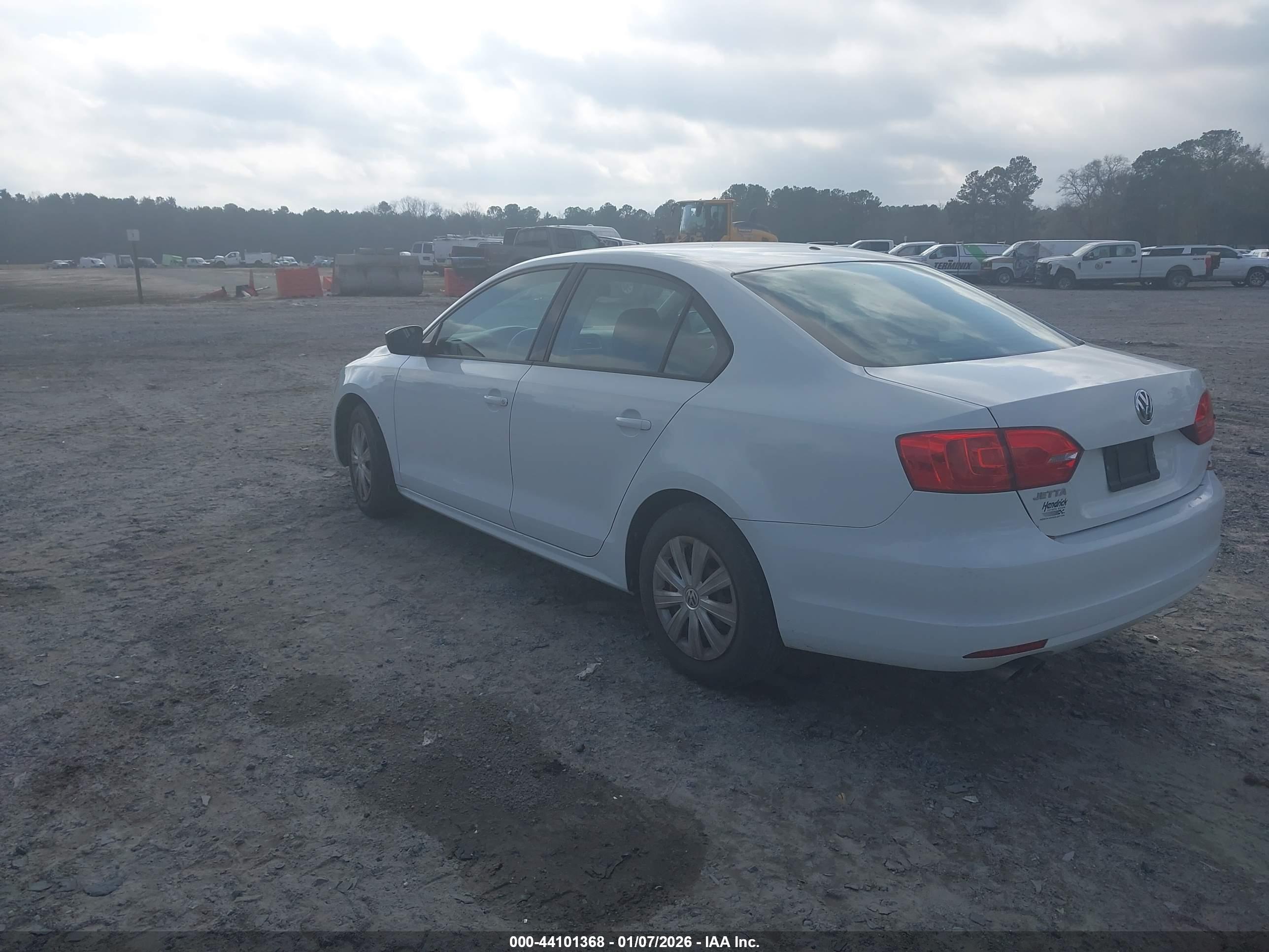 VOLKSWAGEN JETTA image 3