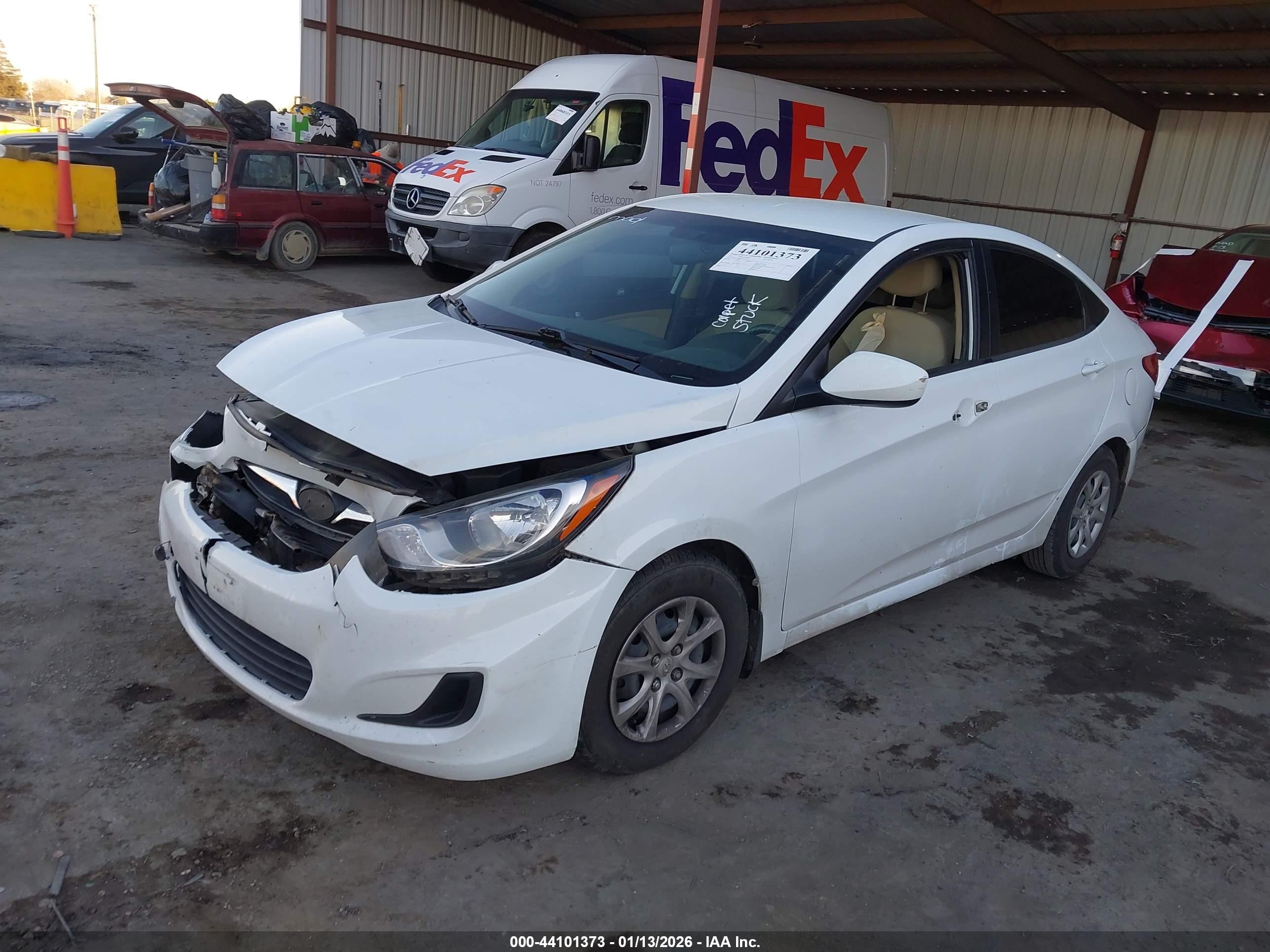 HYUNDAI ACCENT image 2