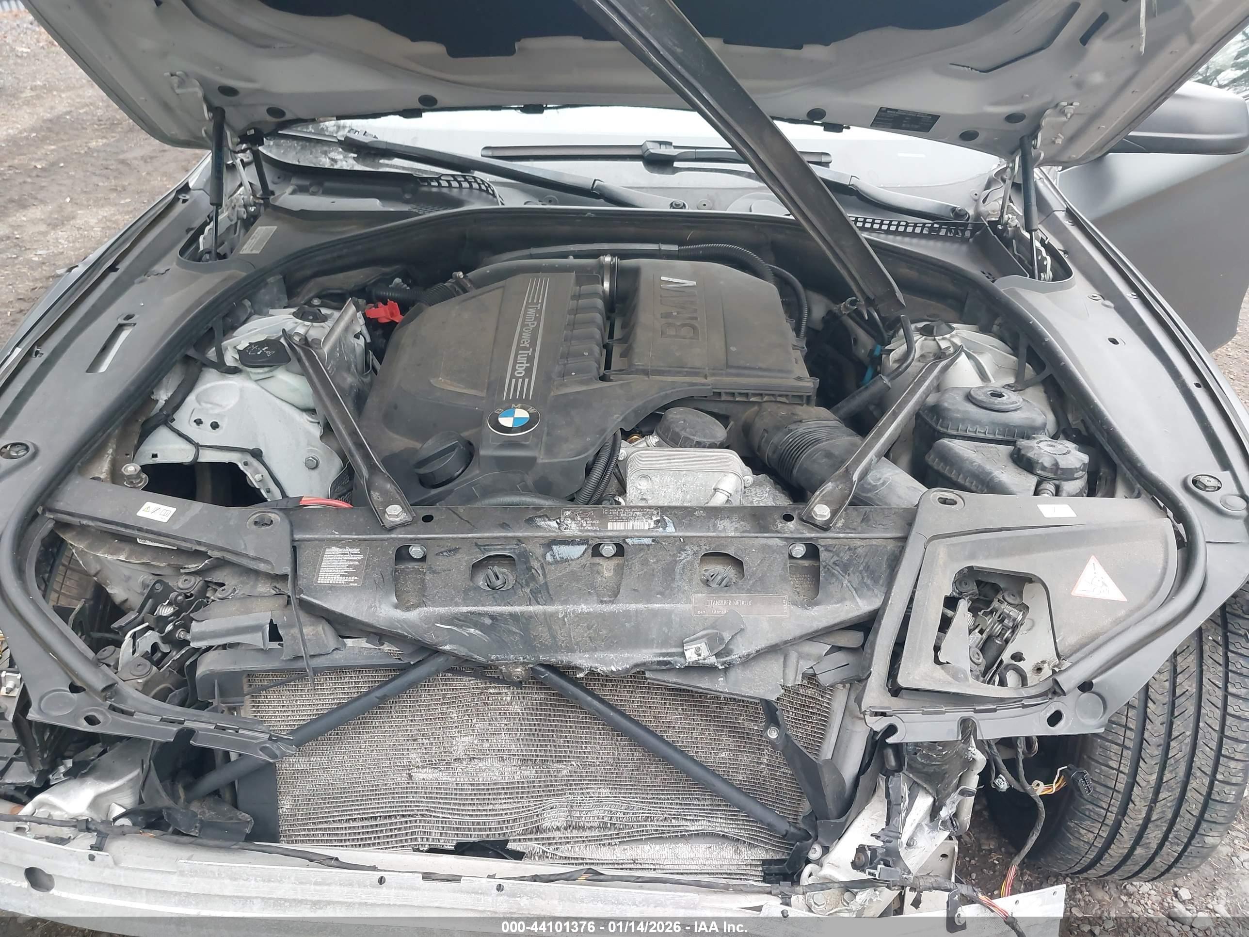 BMW 535I image 10