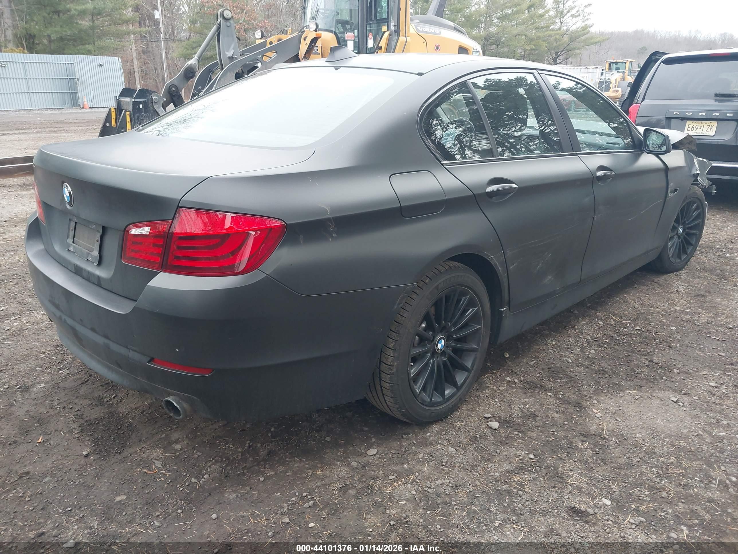 BMW 535I image 4