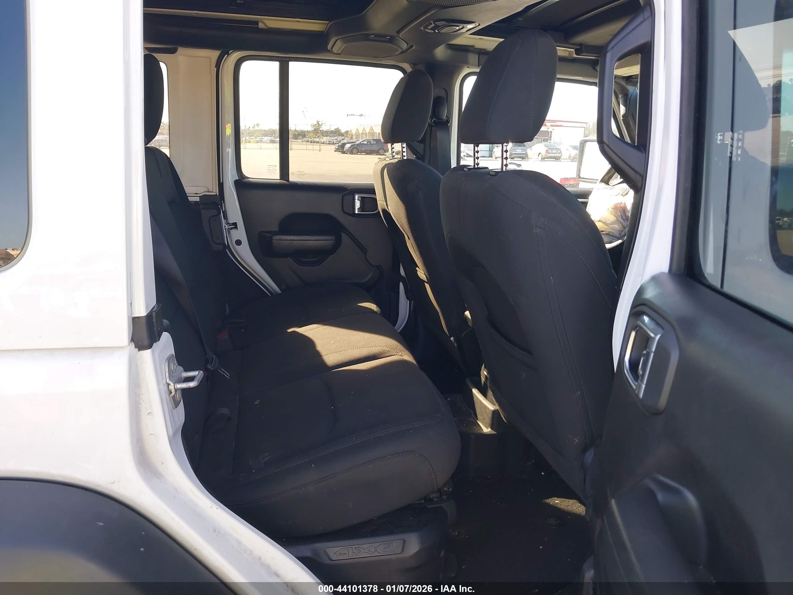 JEEP WRANGLER image 8