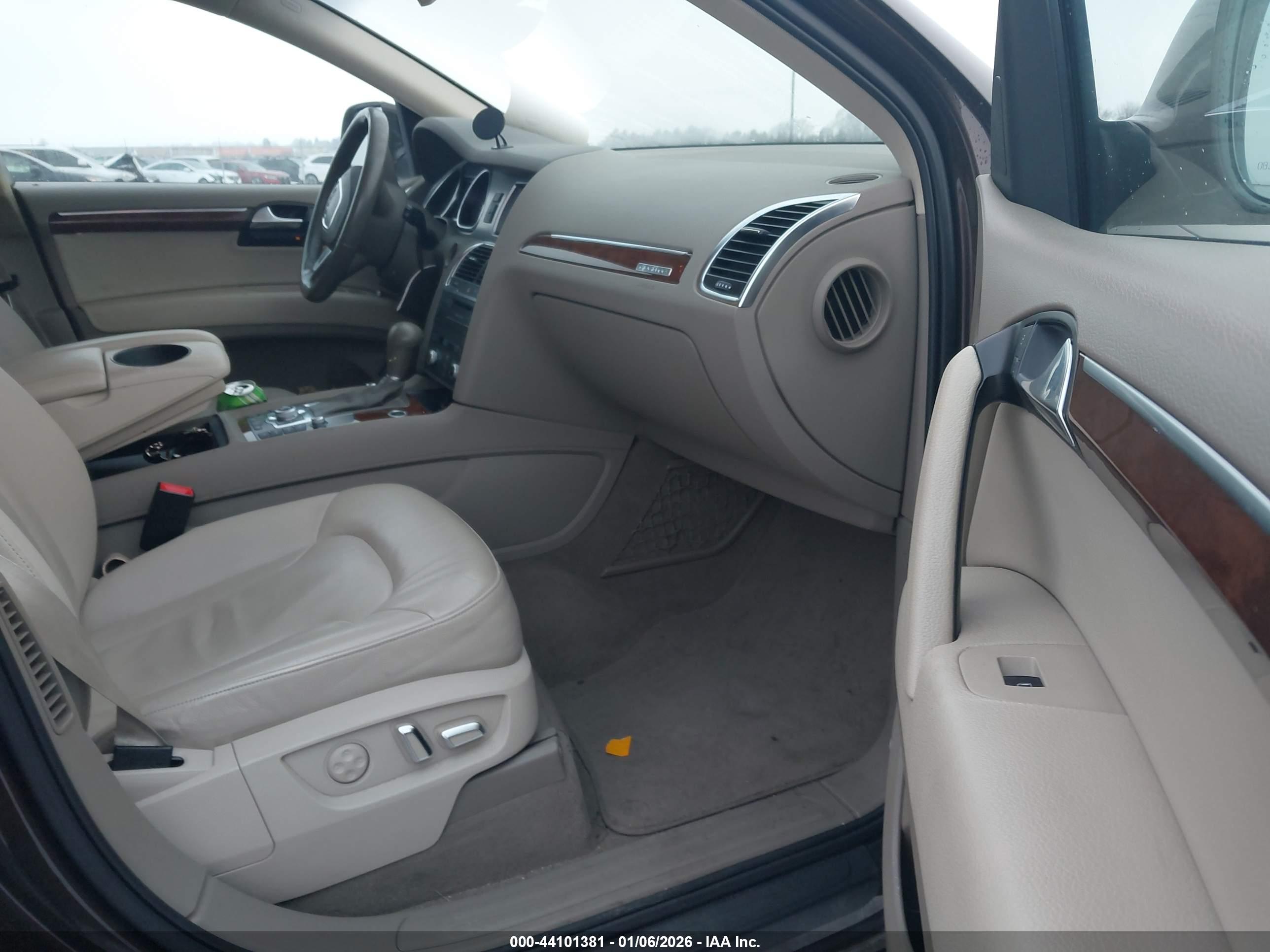 AUDI Q7 image 5