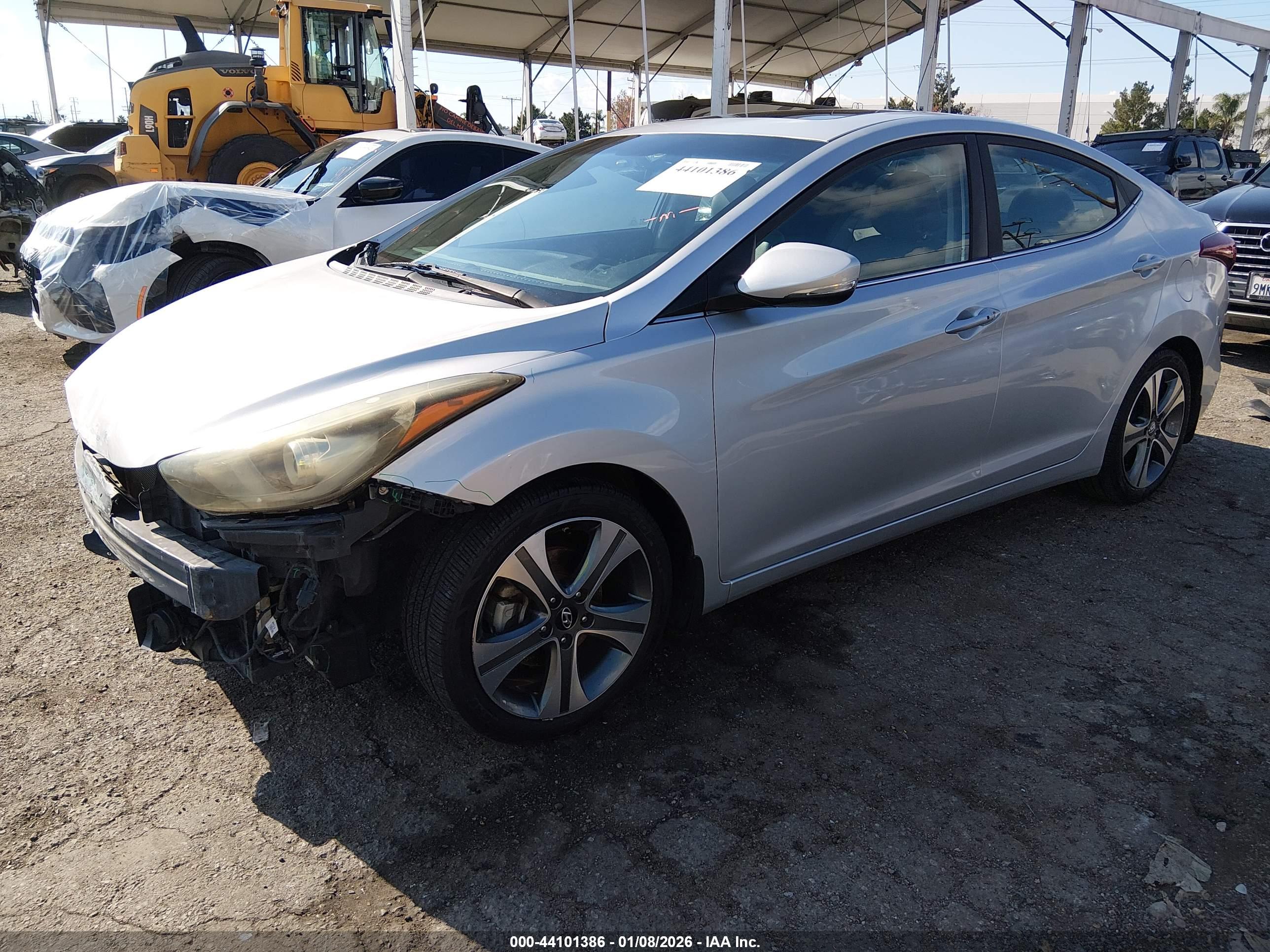 HYUNDAI ELANTRA image 2