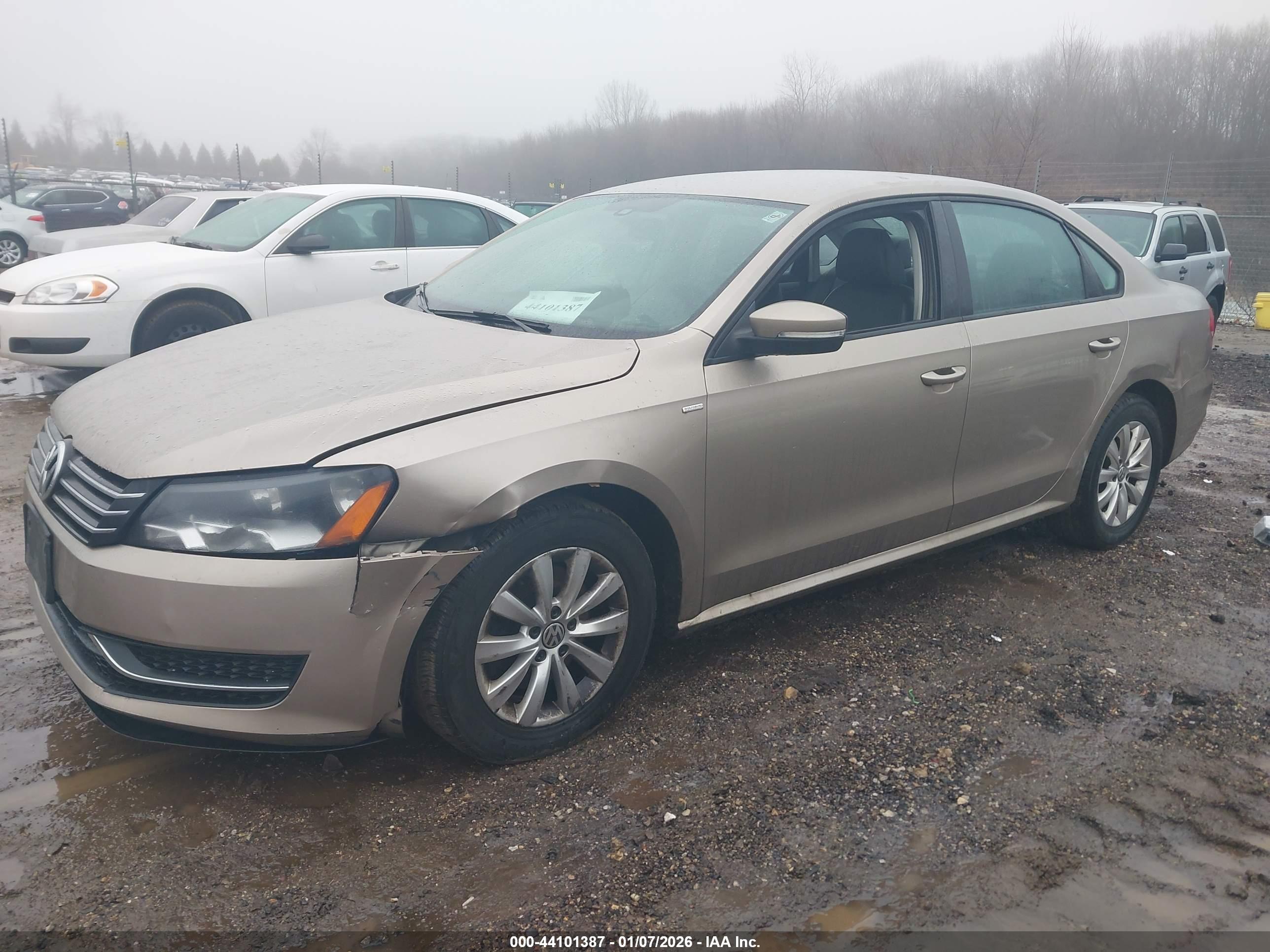 VOLKSWAGEN PASSAT image 2
