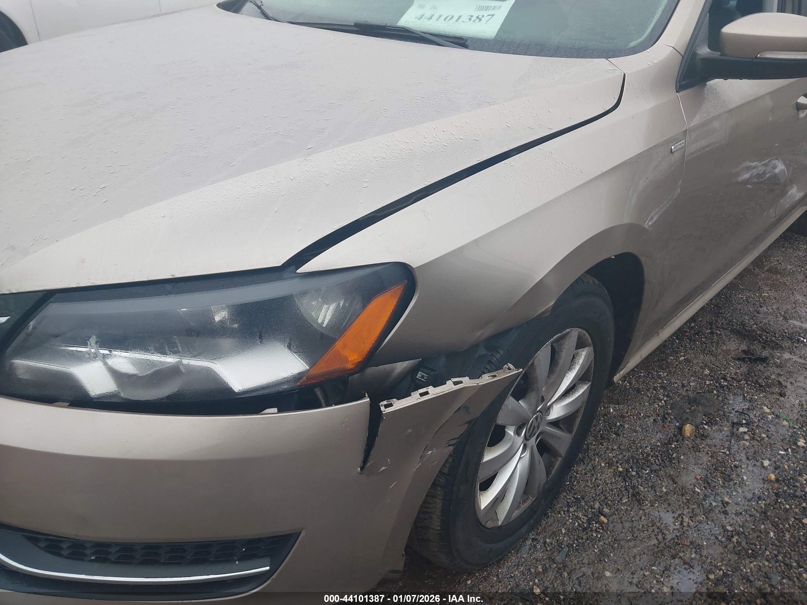 VOLKSWAGEN PASSAT image 6