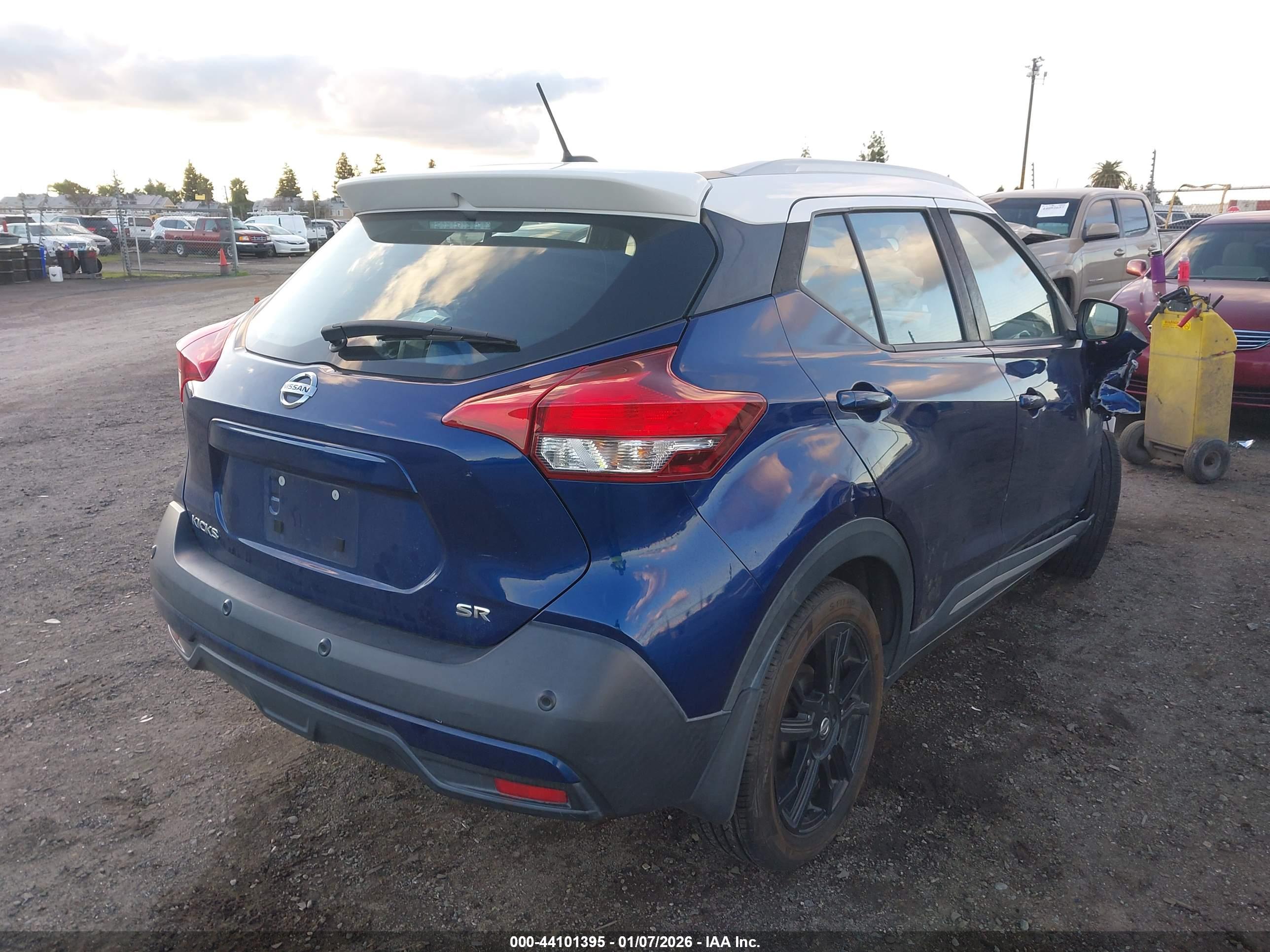 NISSAN KICKS image 4