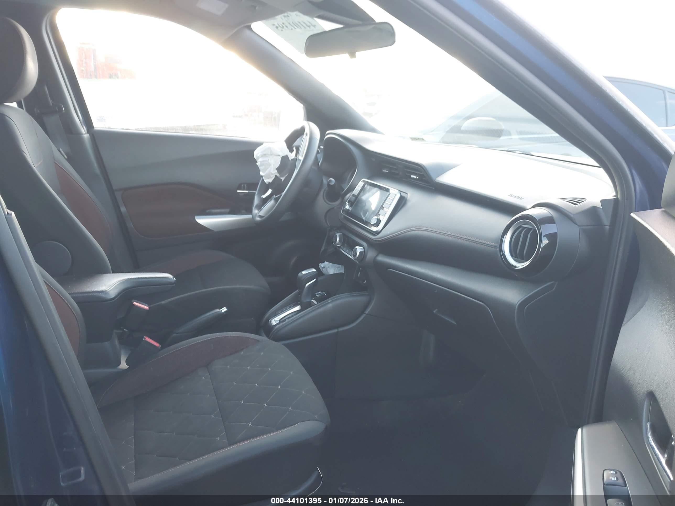NISSAN KICKS image 5