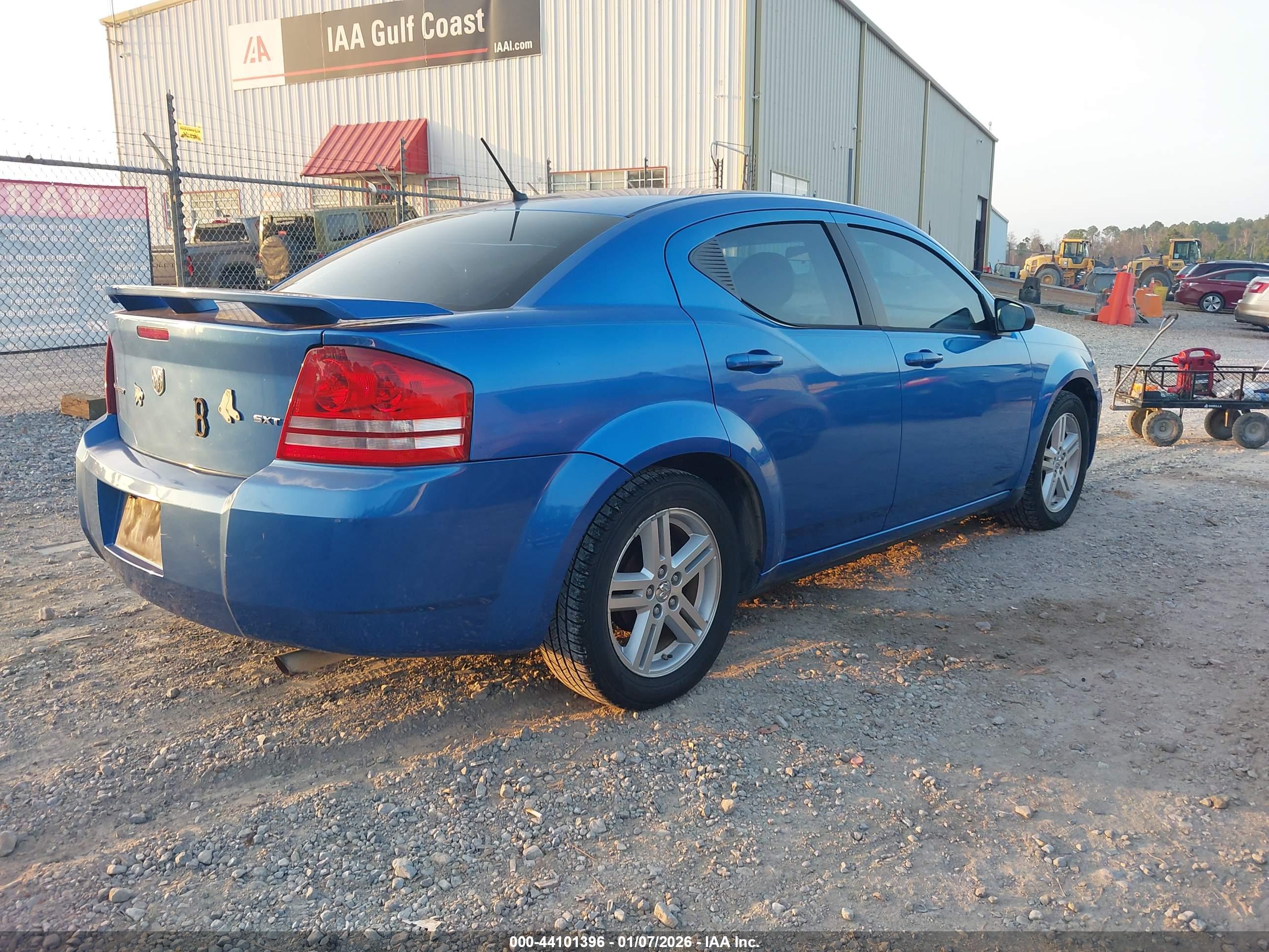 DODGE AVENGER image 4