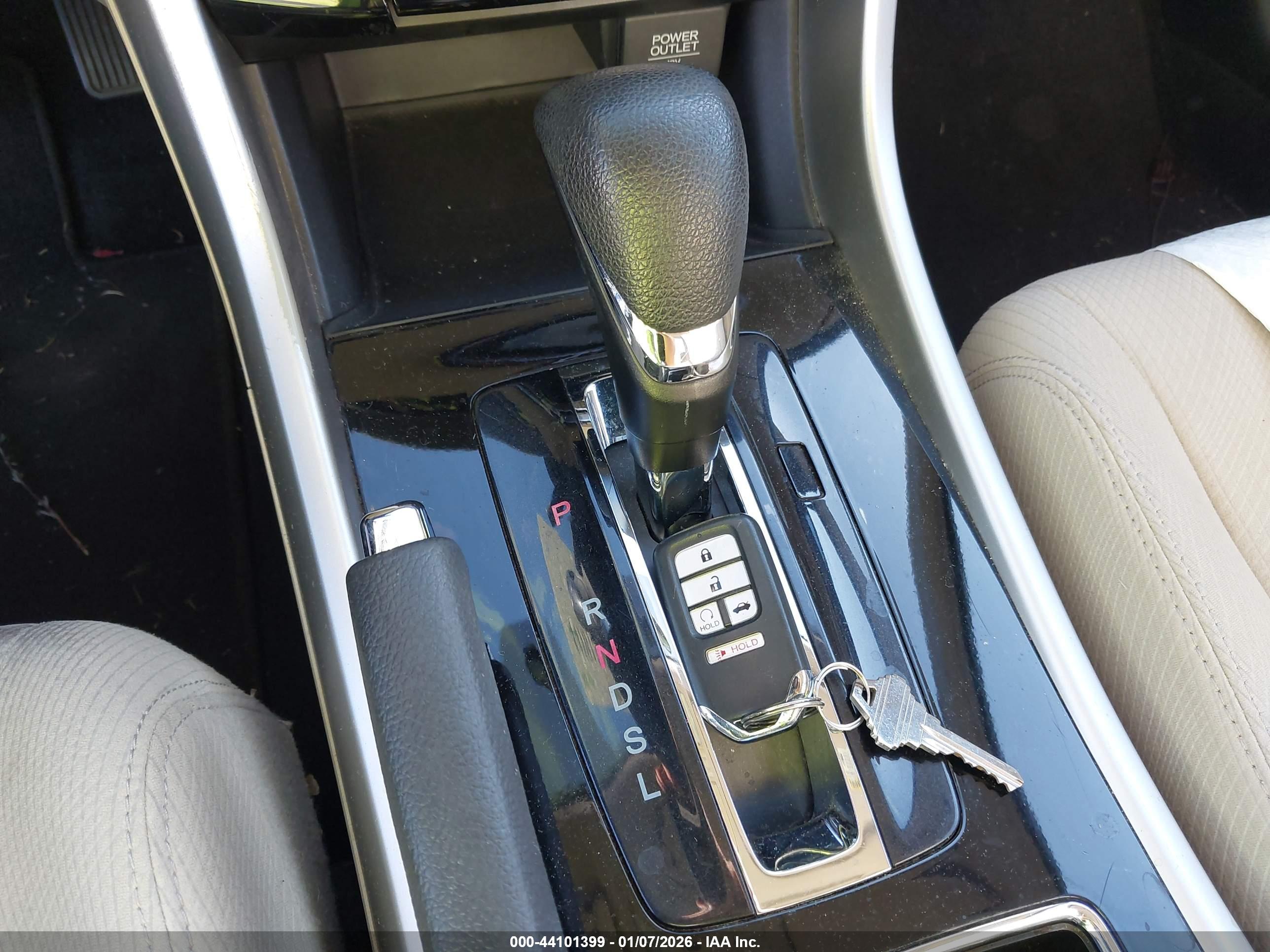 HONDA ACCORD image 11