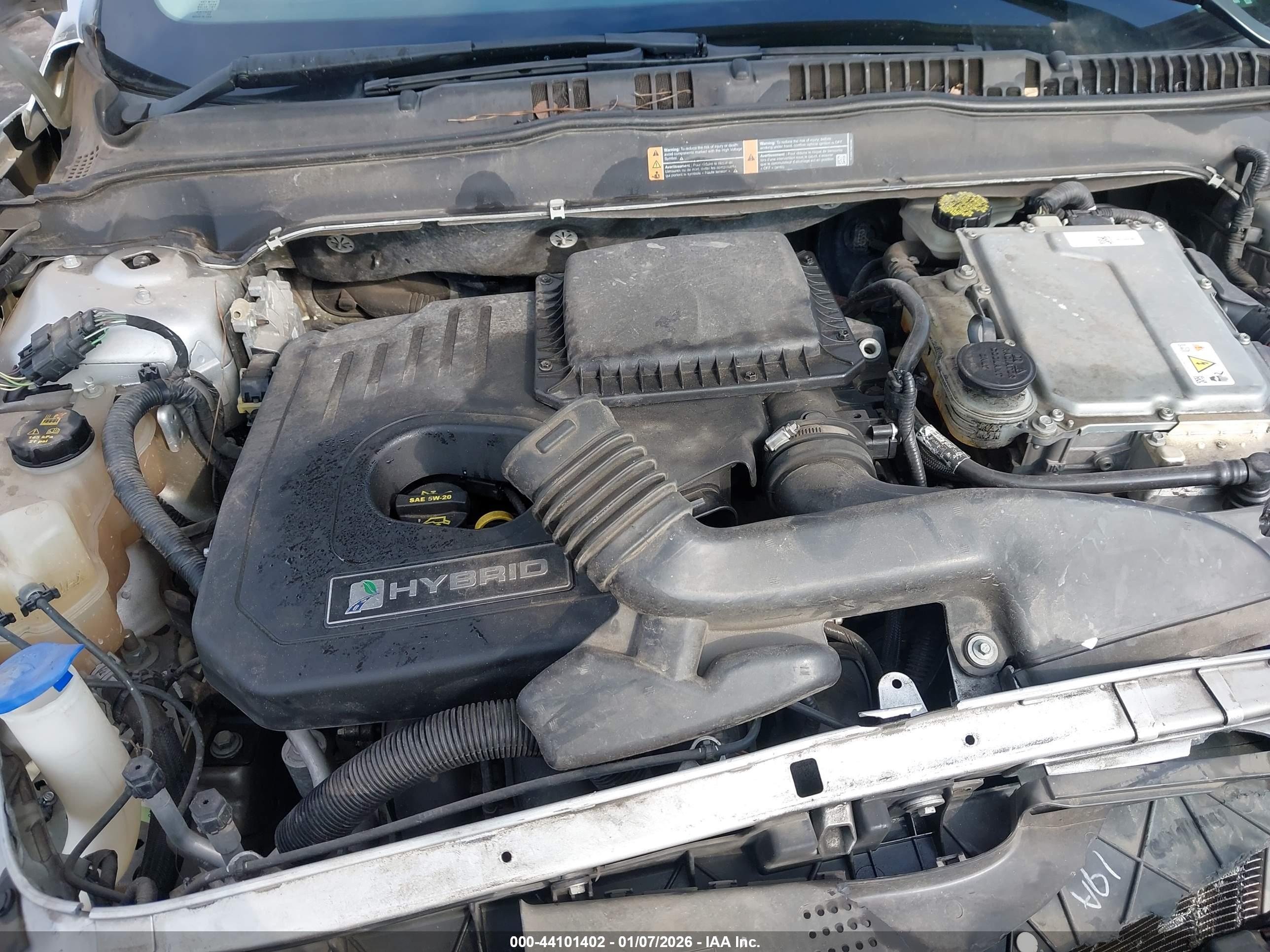 FORD FUSION image 10