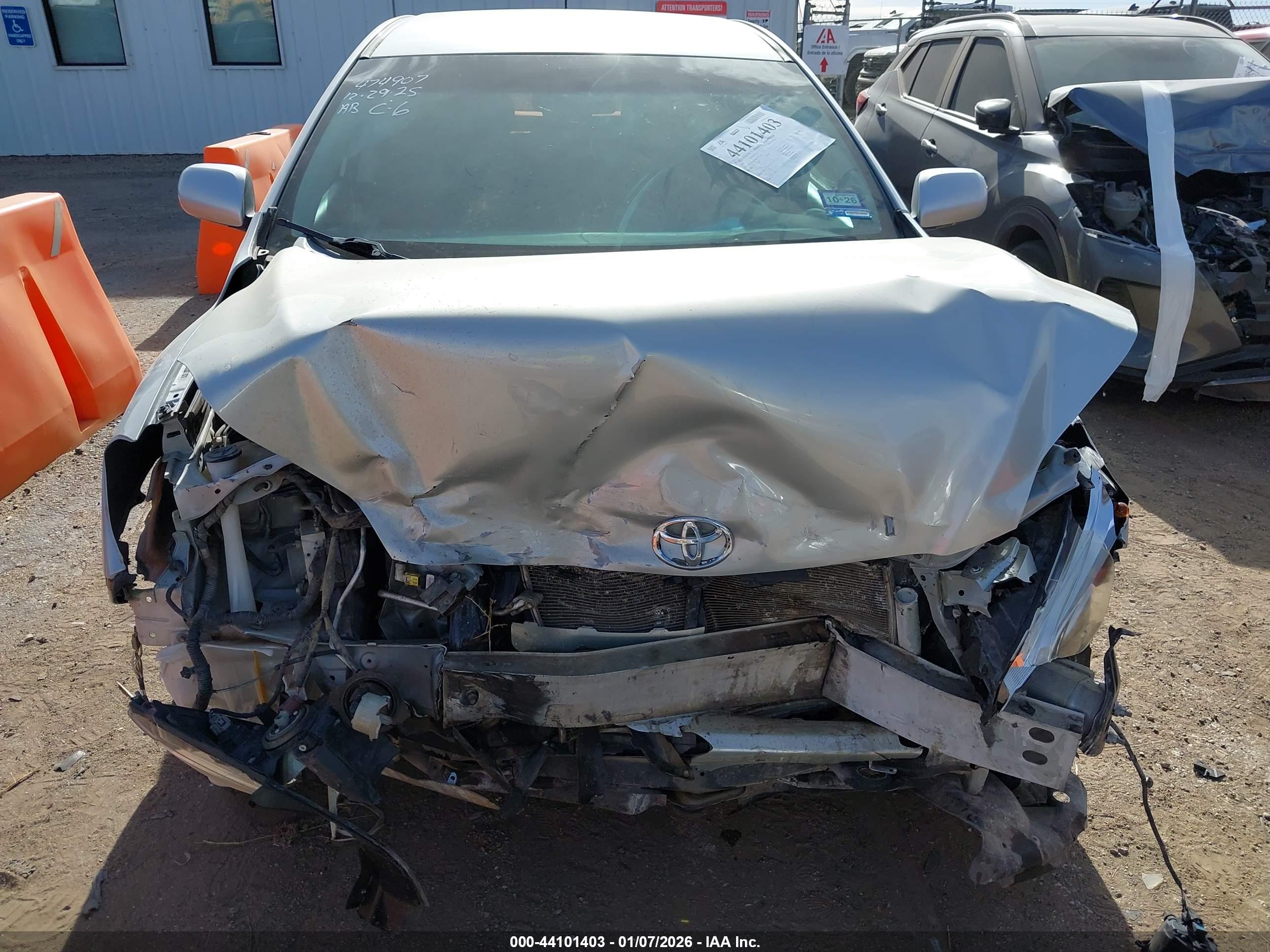 TOYOTA MATRIX image 6
