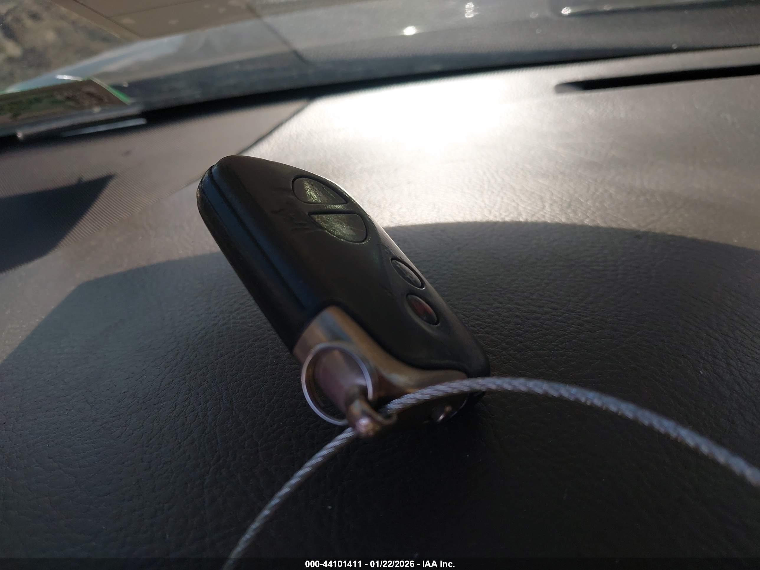LEXUS LS image 11