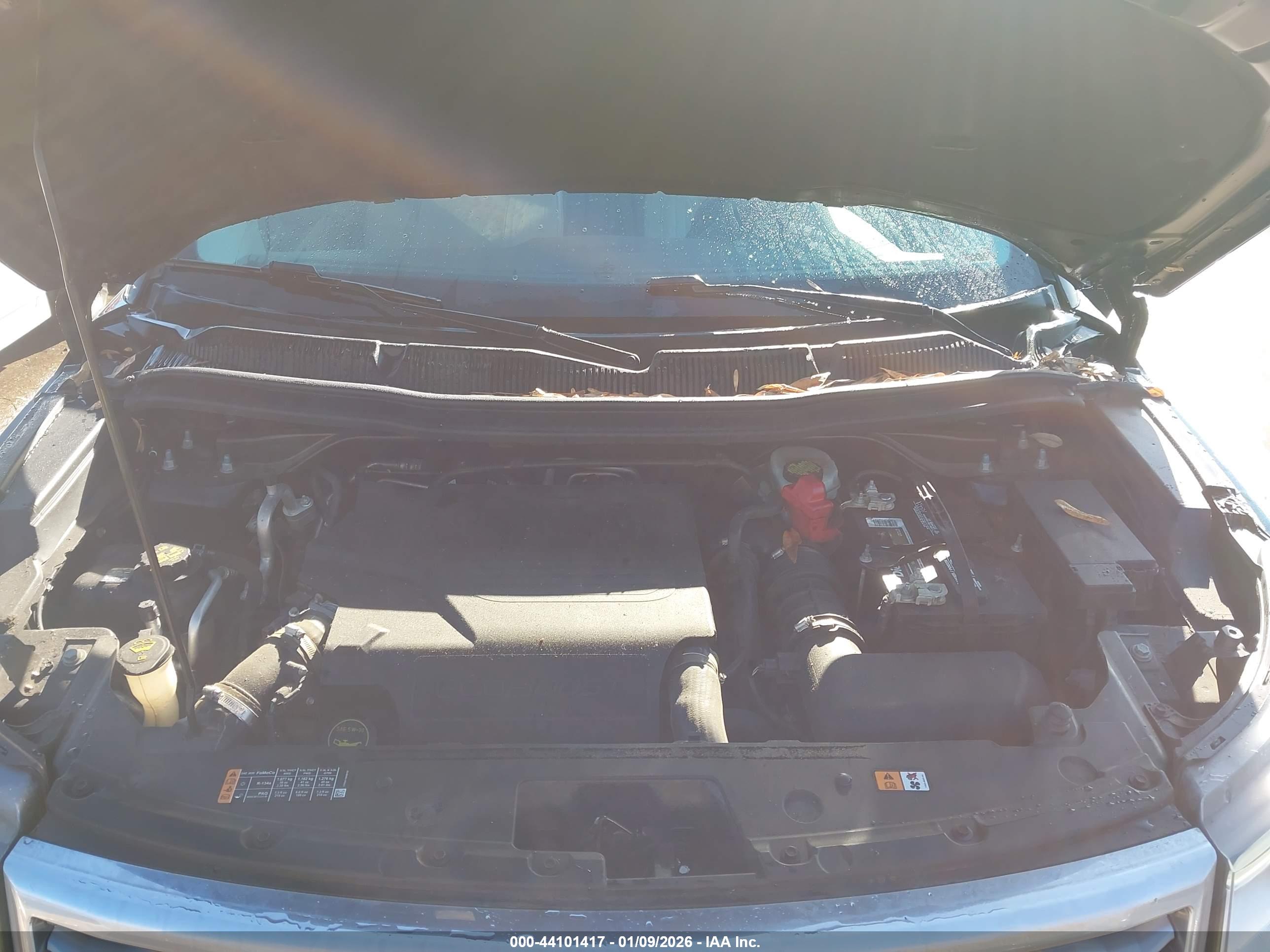 FORD EXPLORER image 10