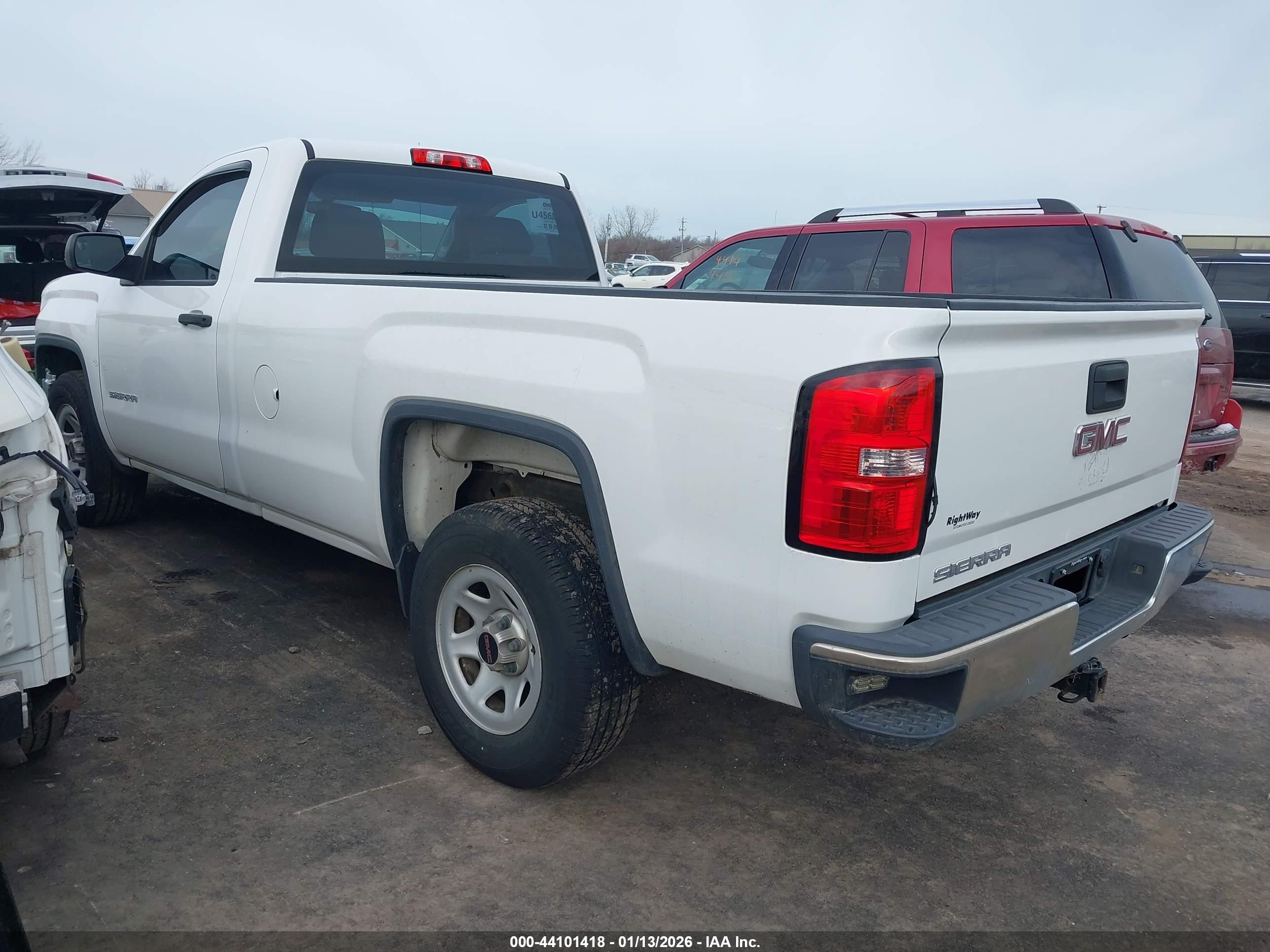 GMC SIERRA image 3