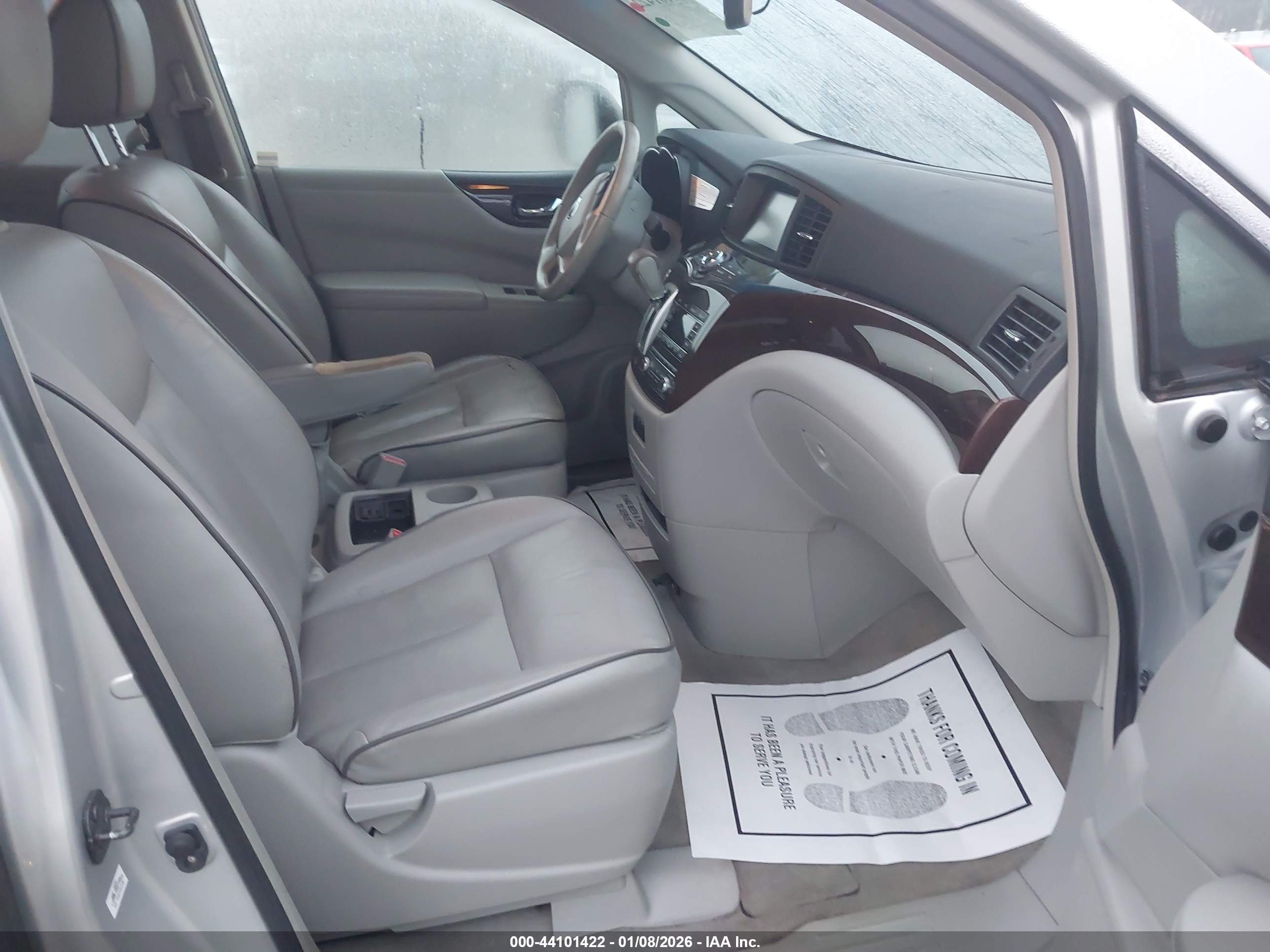 NISSAN QUEST image 5