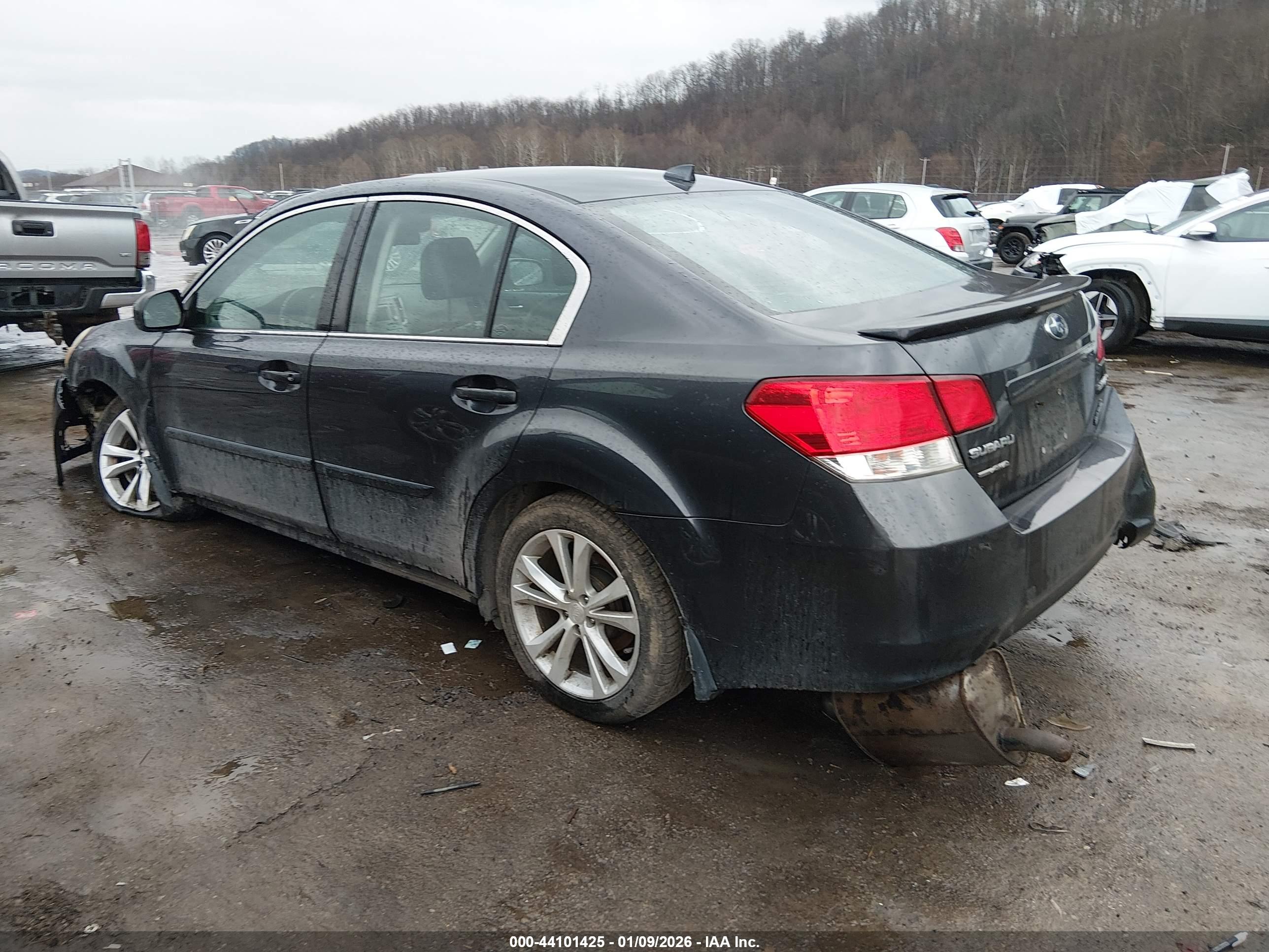 SUBARU LEGACY image 3