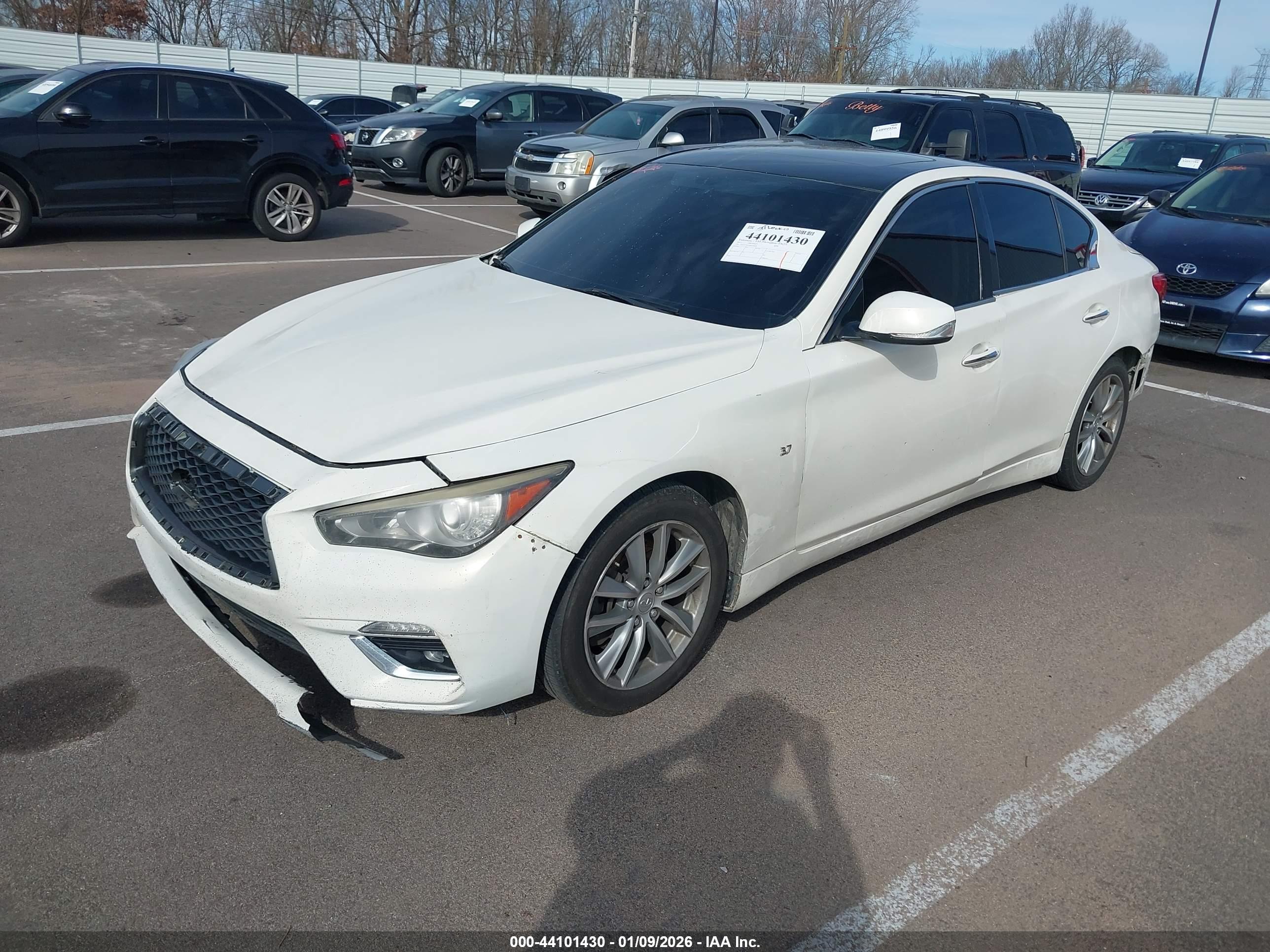 INFINITI Q50 image 2
