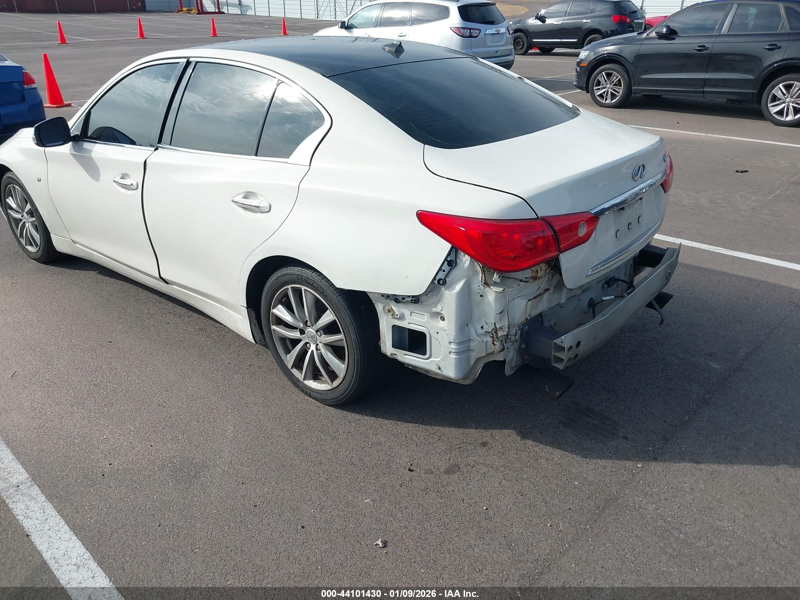 INFINITI Q50 image 3