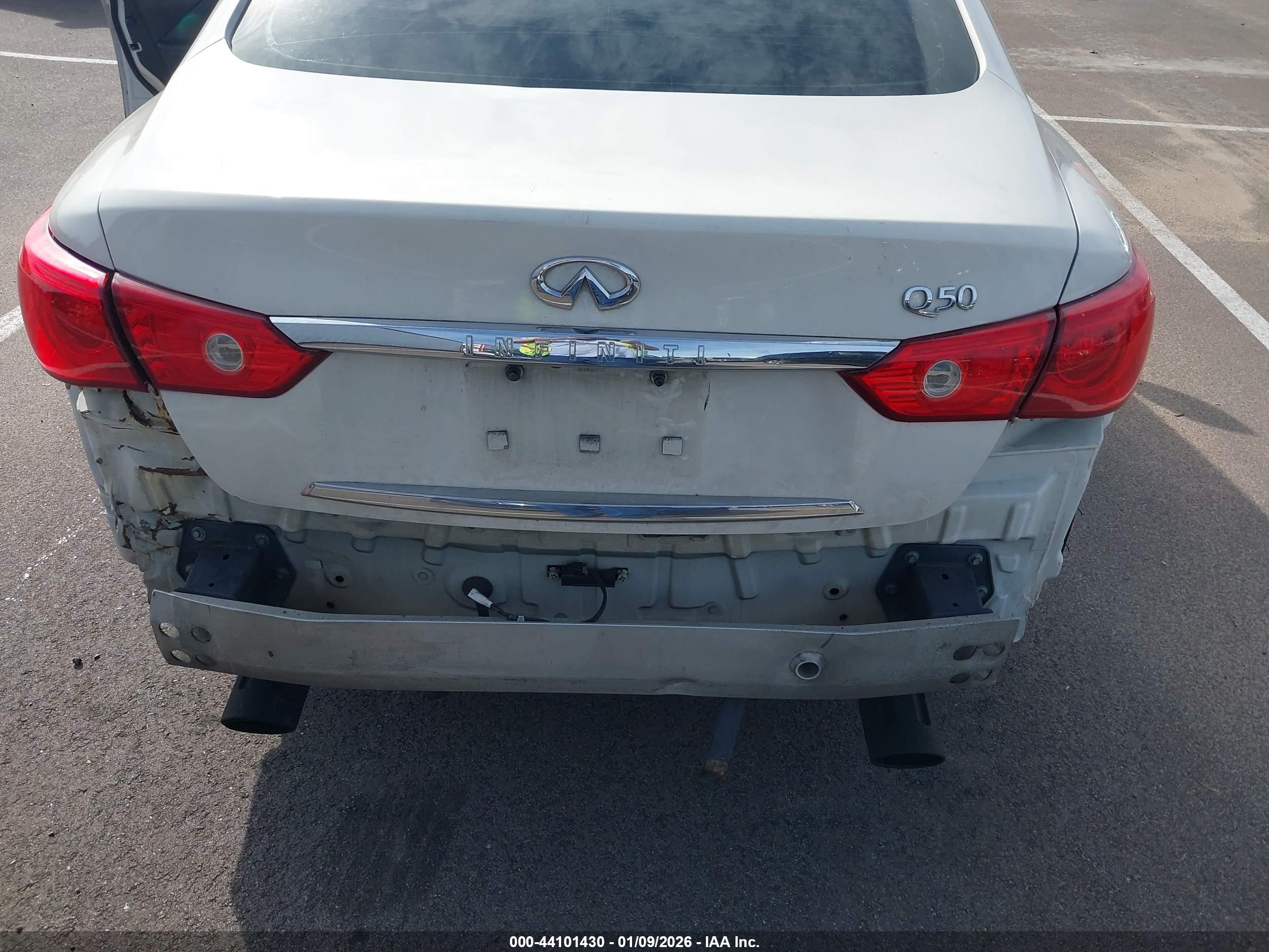 INFINITI Q50 image 6