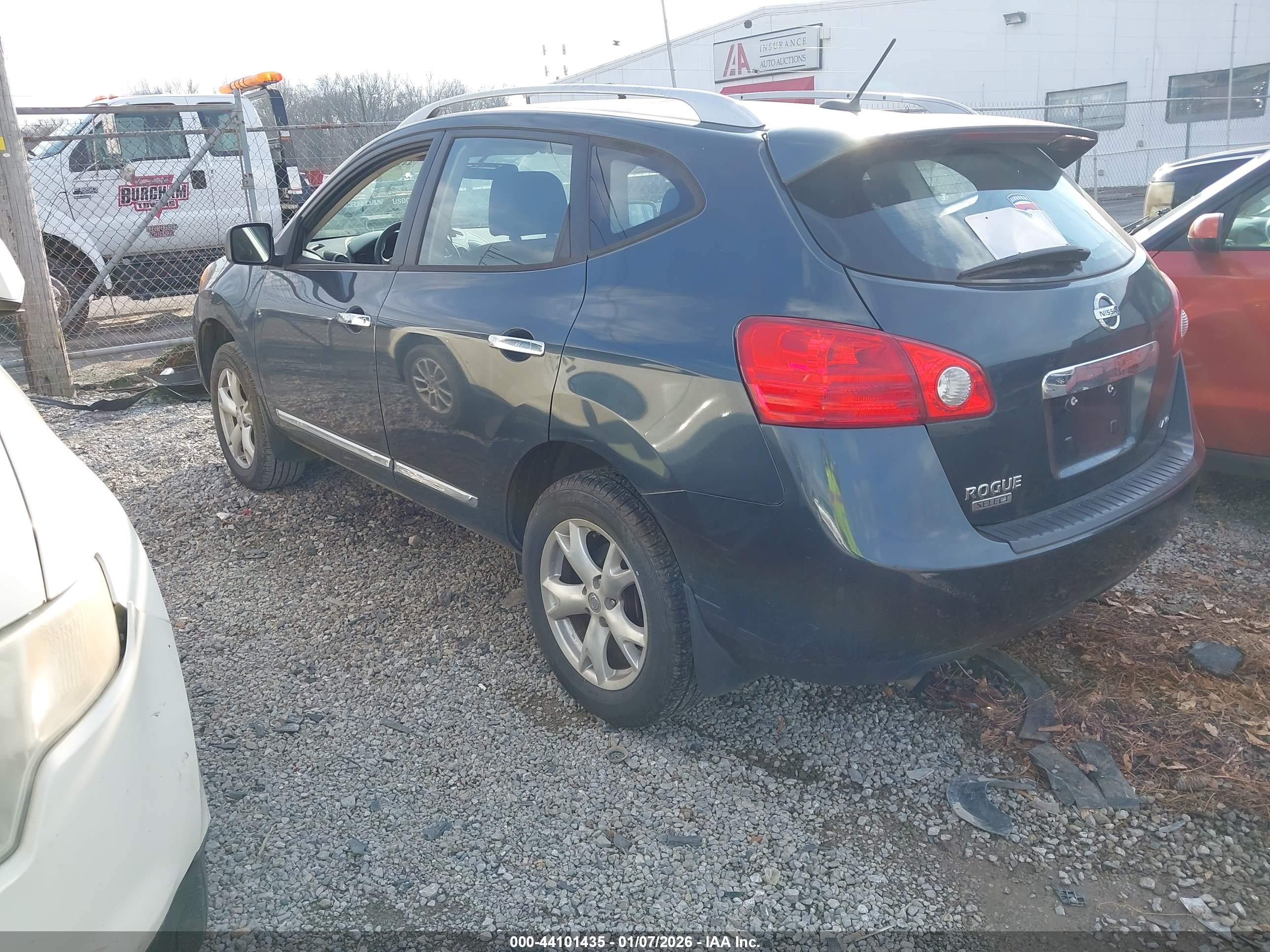NISSAN ROGUE image 3