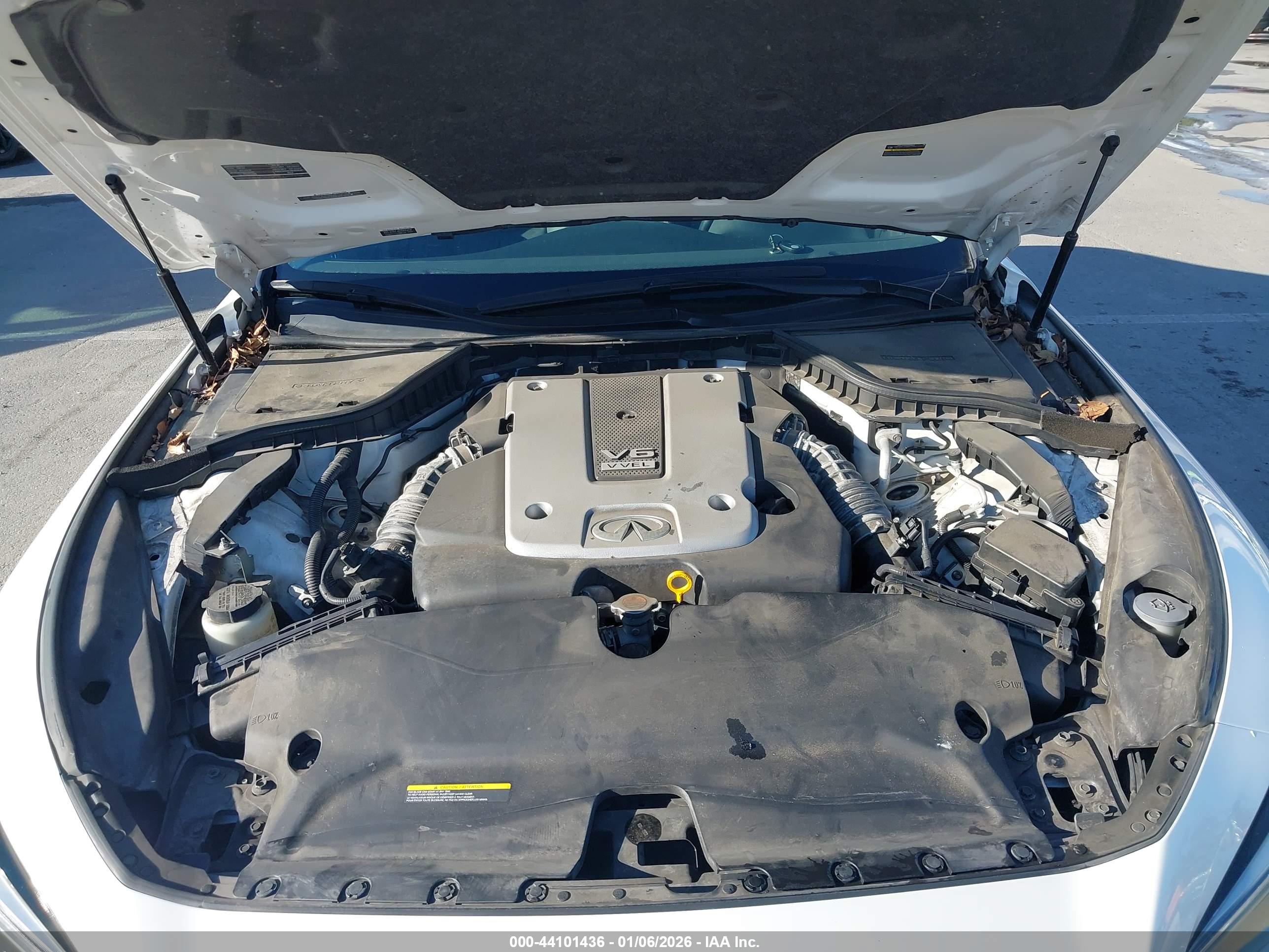 INFINITI Q50 image 10