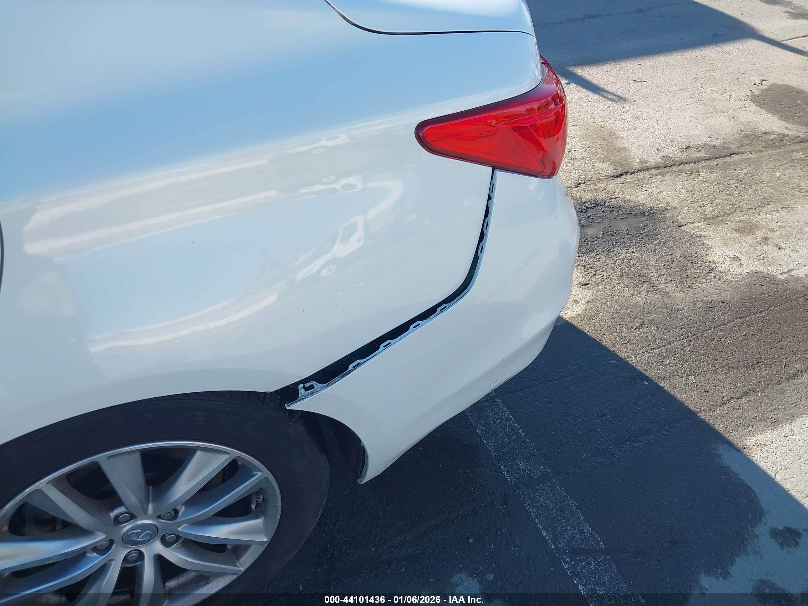 INFINITI Q50 image 6