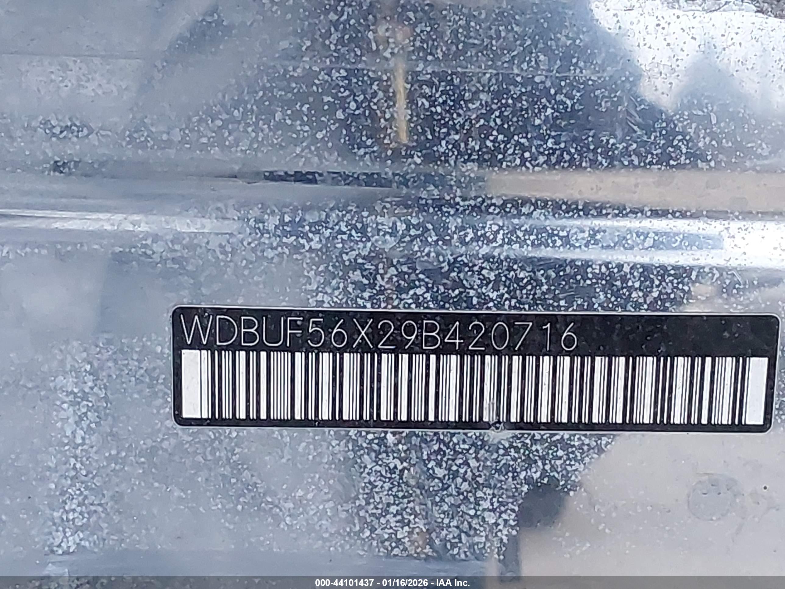 MERCEDES-BENZ E image 9