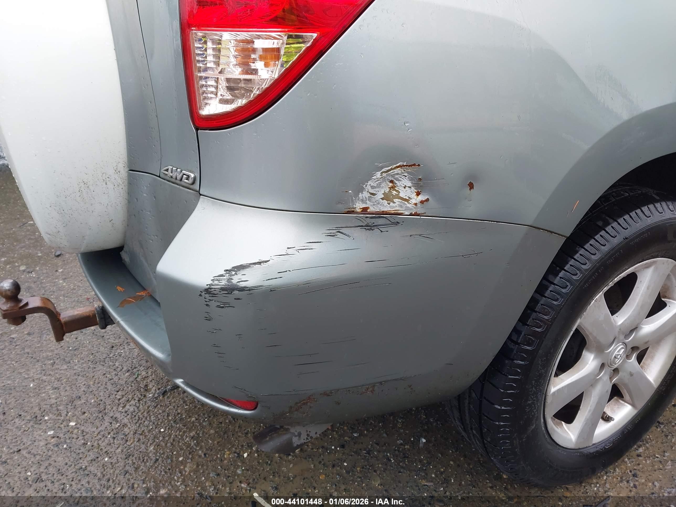 TOYOTA RAV4 image 6