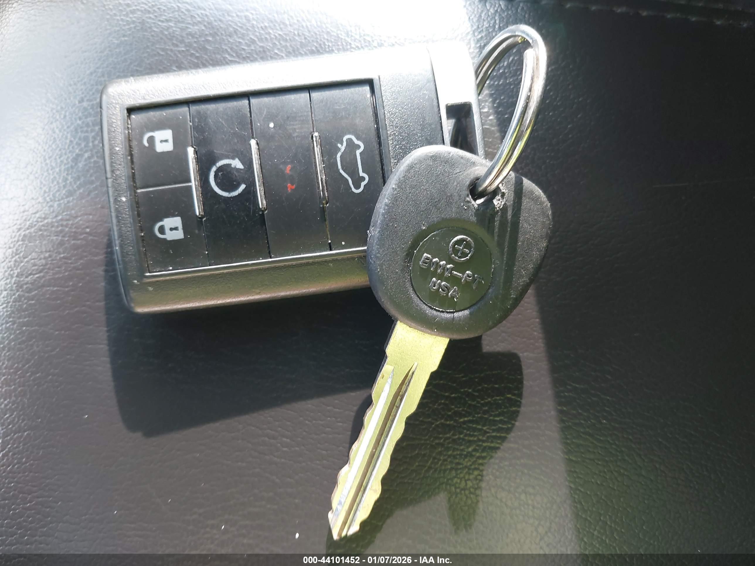 CADILLAC DTS image 11