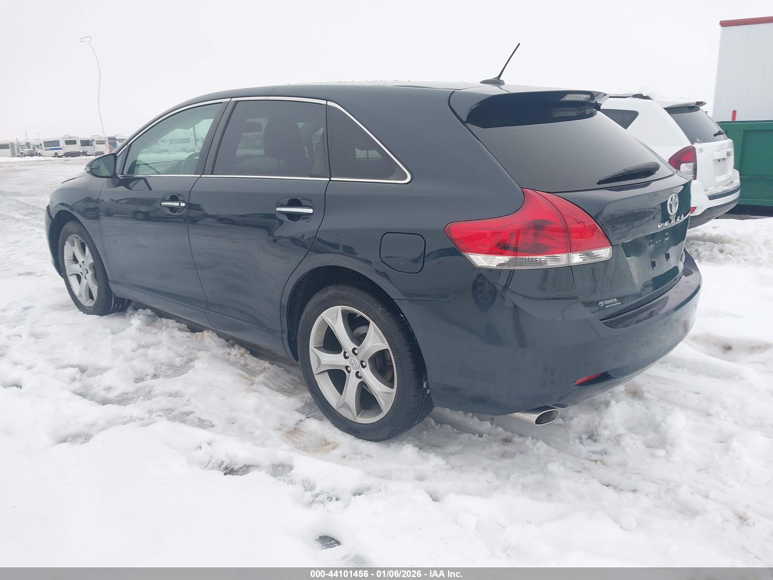 TOYOTA VENZA image 3