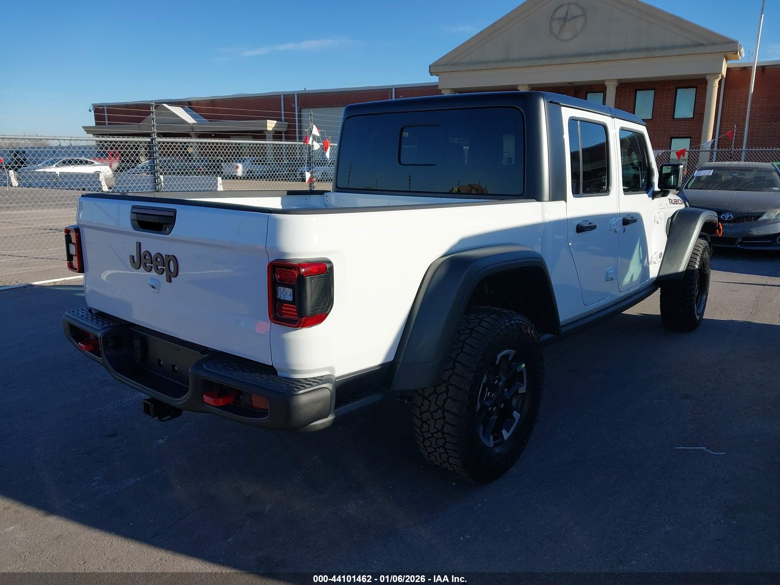 JEEP GLADIATOR image 4