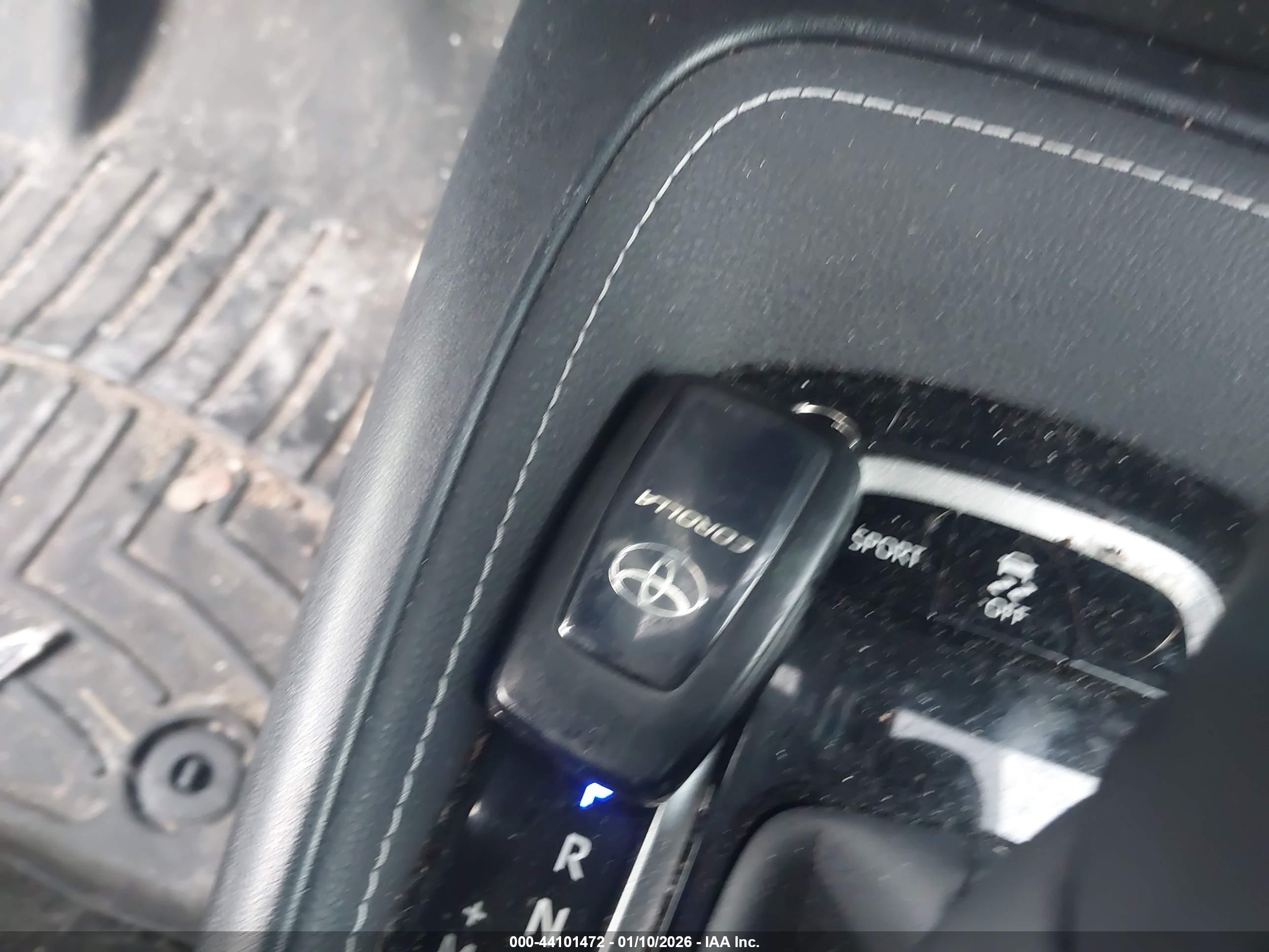 TOYOTA COROLLA image 11