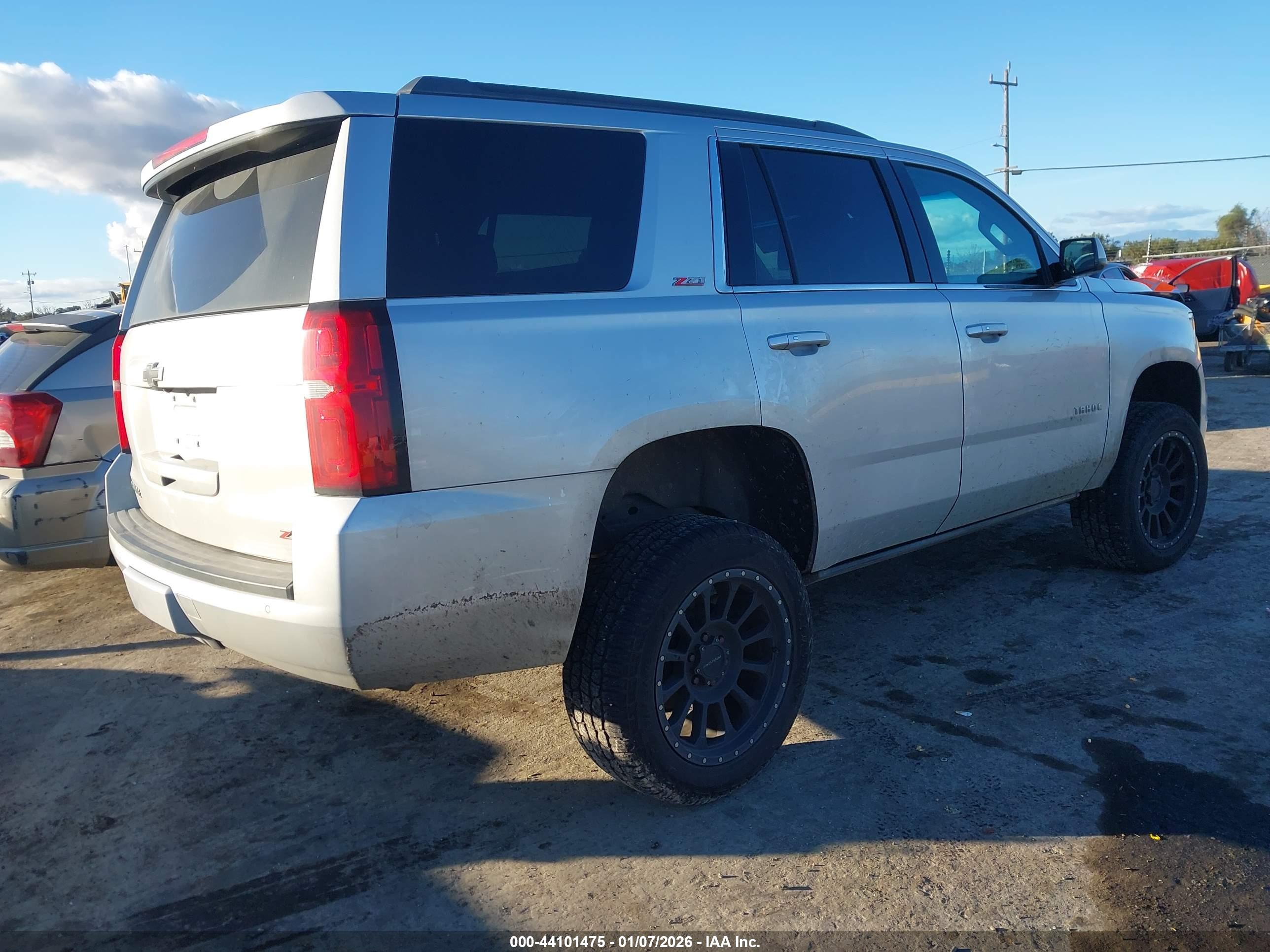CHEVROLET TAHOE image 4