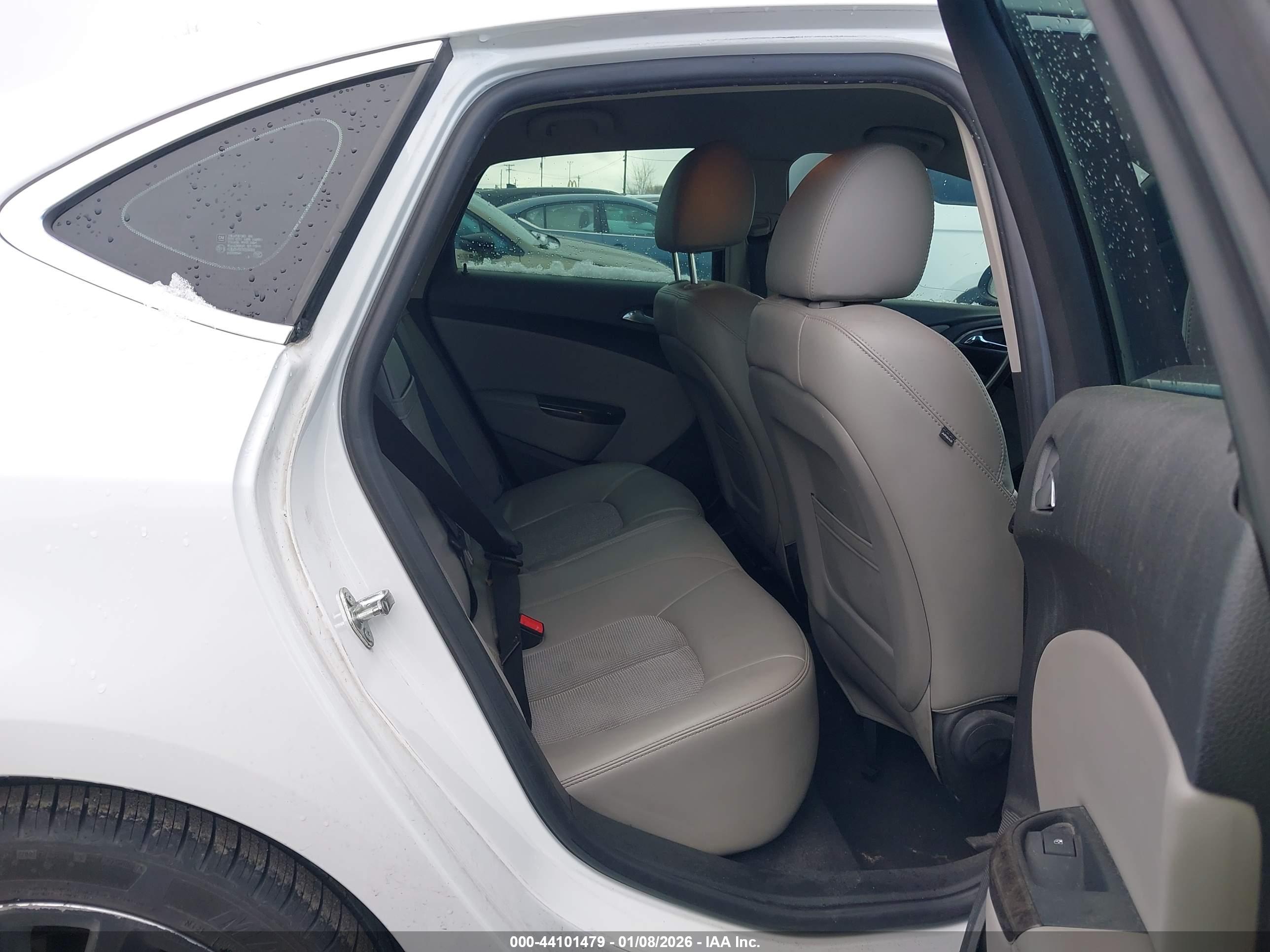 BUICK VERANO image 8