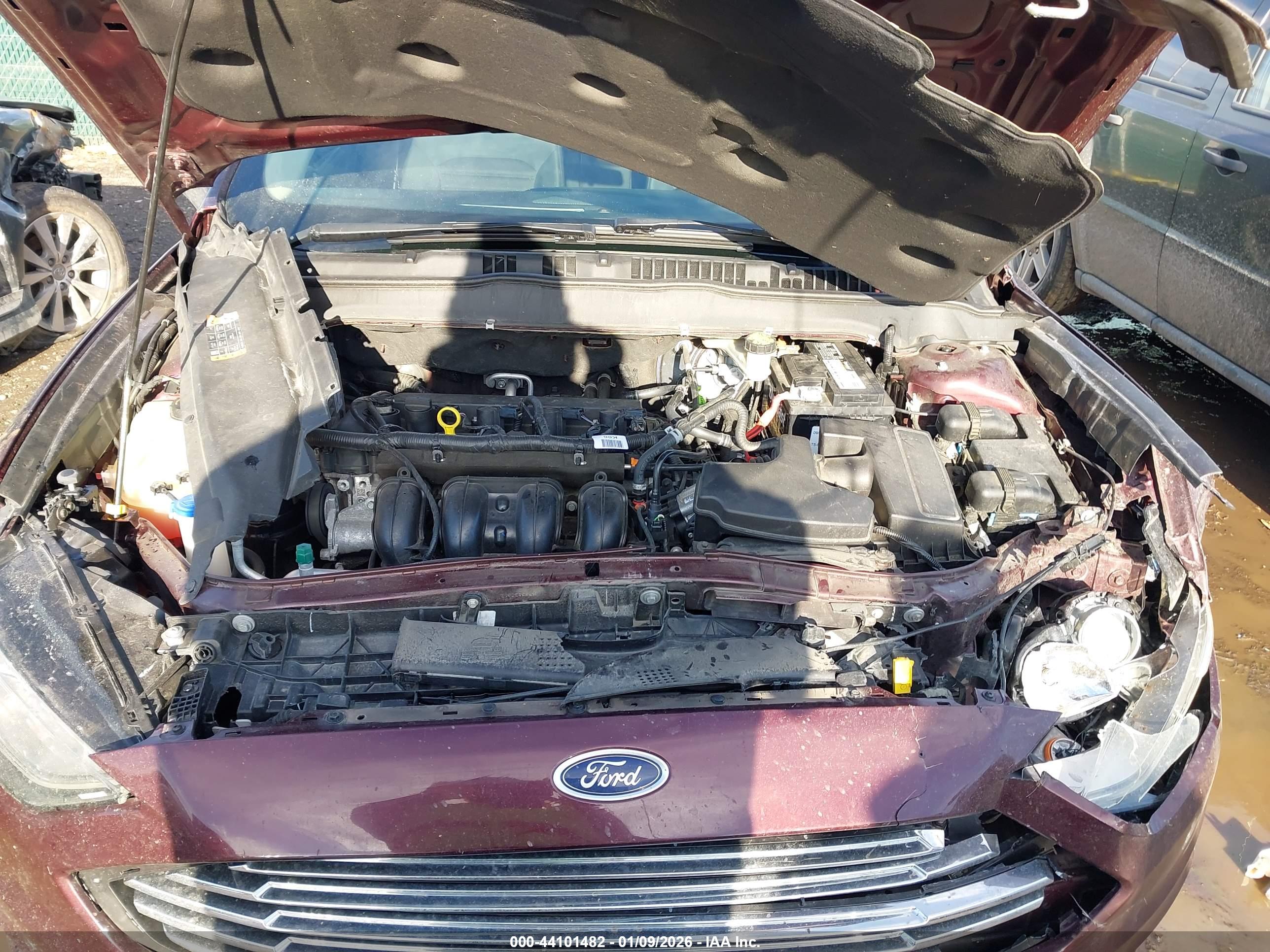 FORD FUSION image 10