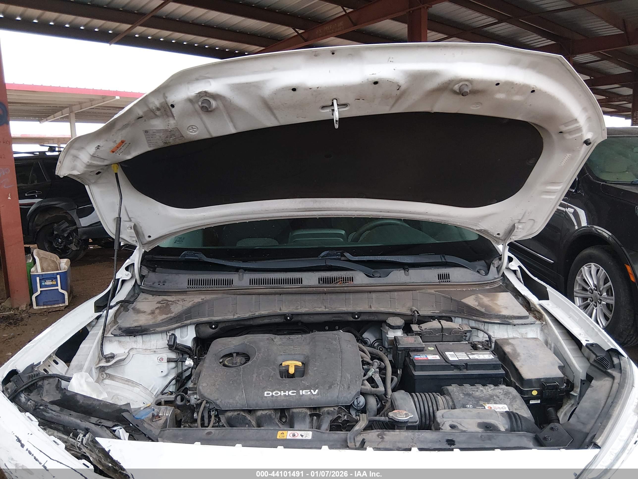 HYUNDAI KONA image 10